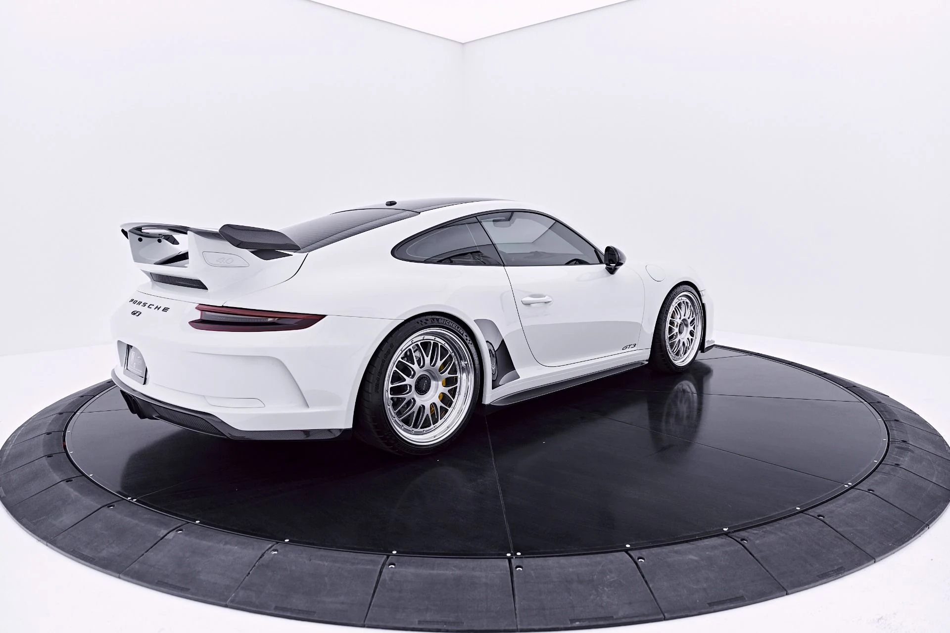 mph018_1888120272_Used_2018_Porsche_911_GT_3_1782763306_6c6d6ff111