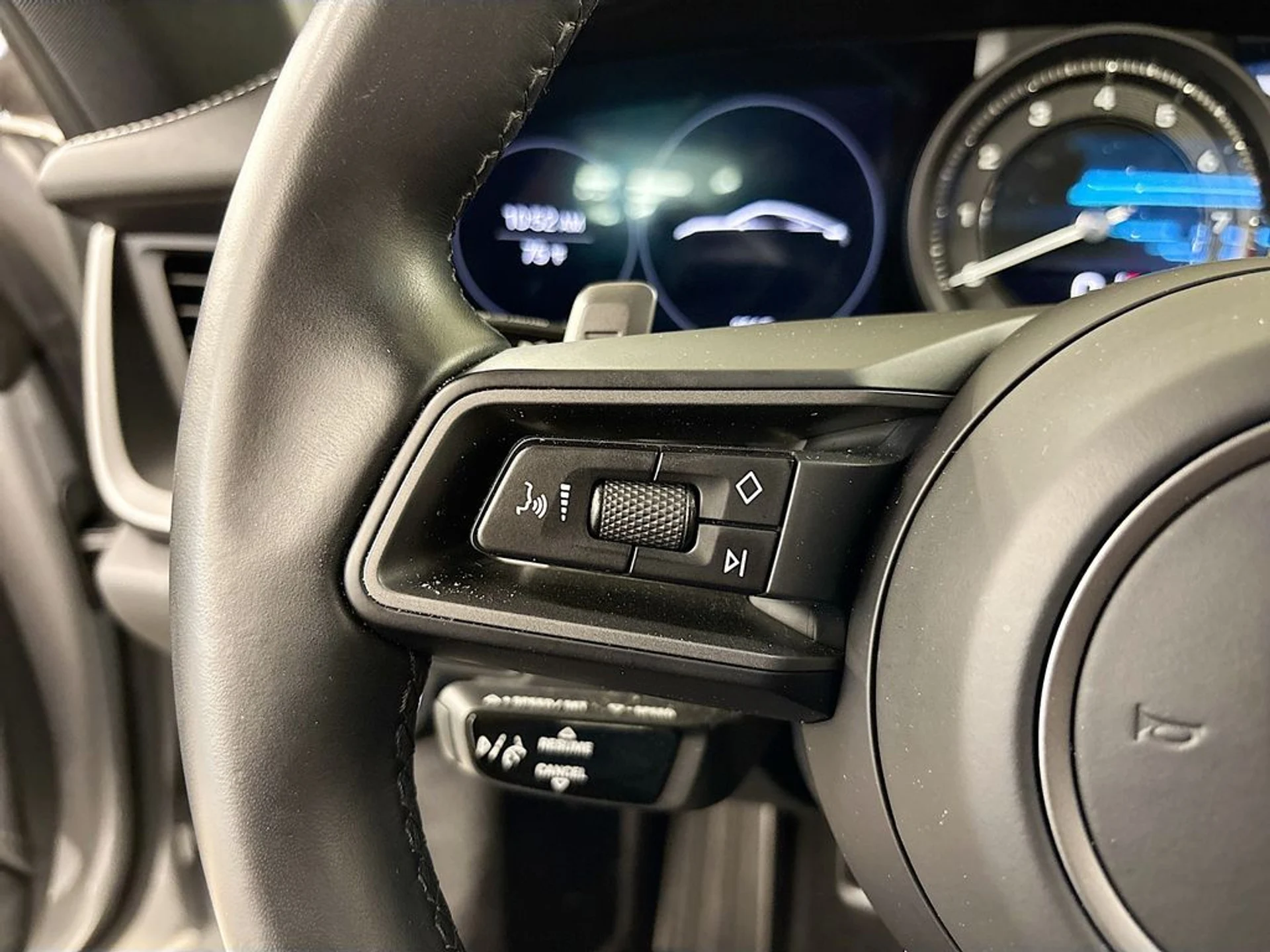 mph018_1888240424_edc46dbee974011ba8bdf41508144d8f_4e7ecf9645