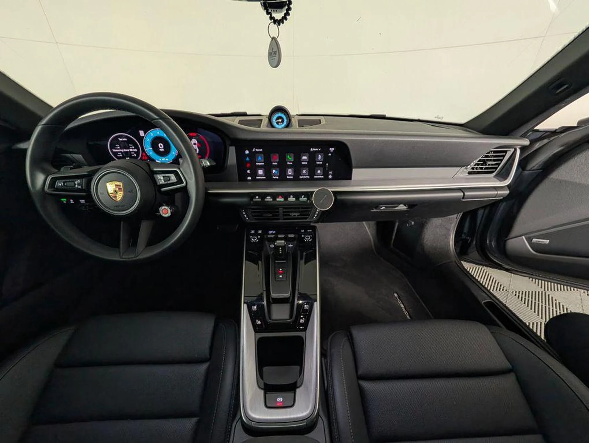 mph018_1897952717_upjaeq24_XR_0mw_WFAVLTY_Pm4_R_Ju4_4888e56e63