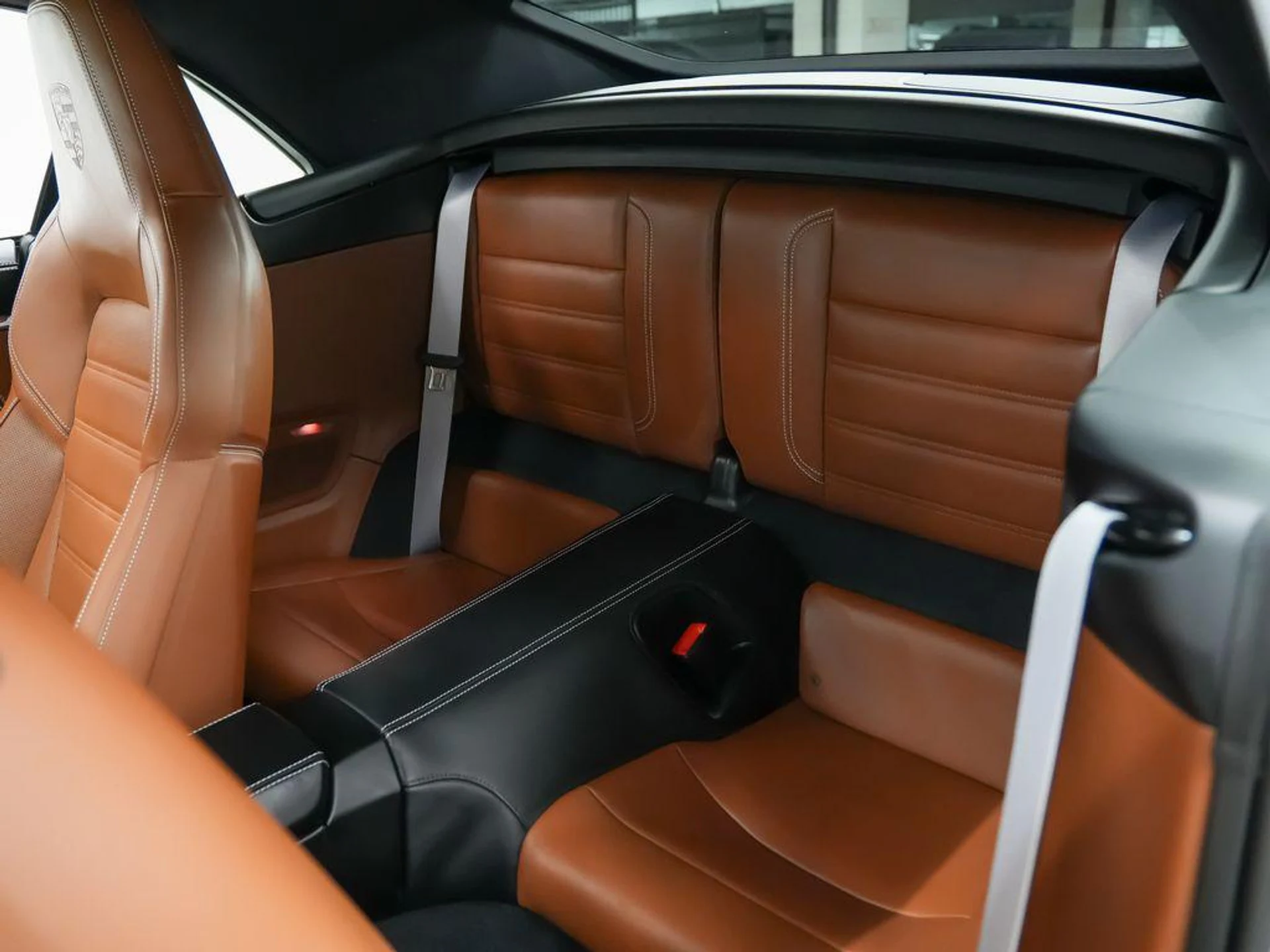 mph018_1904001967_5u_P3_D3c2_N_kjd_DI_48u_Jb_k7_Gv4_Y_e1fac9a2c3