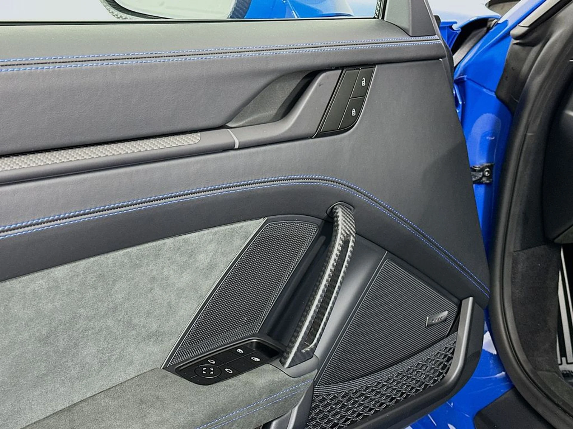 mph018_1904820242_4ef4c003cefe638bd9db32ba932bc94bx_dd4e02b8b4