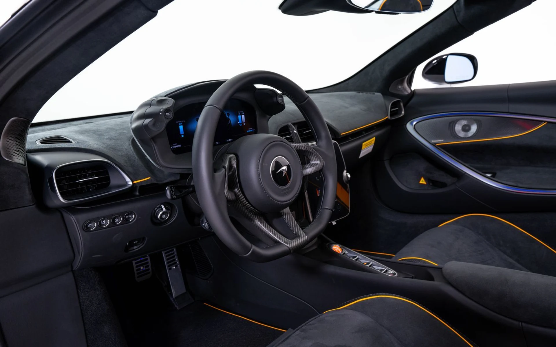 mph018_1909792799_3c49772fca1d09b39f69de7f087fbc77x_16b4345258