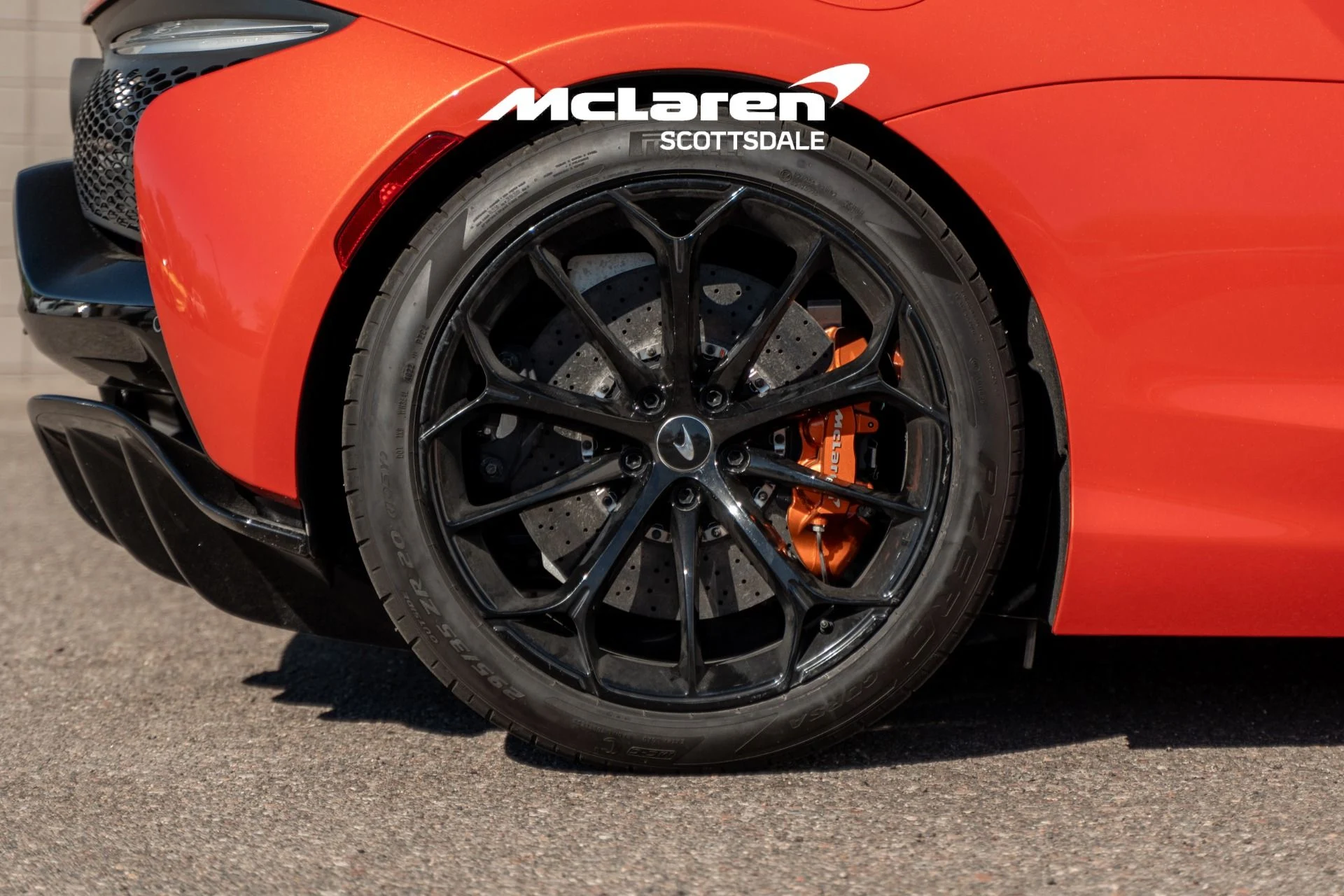 mph018_1926642071_Used_2024_MCLAREN_ARTURA_1762550438_7fb1d580fb