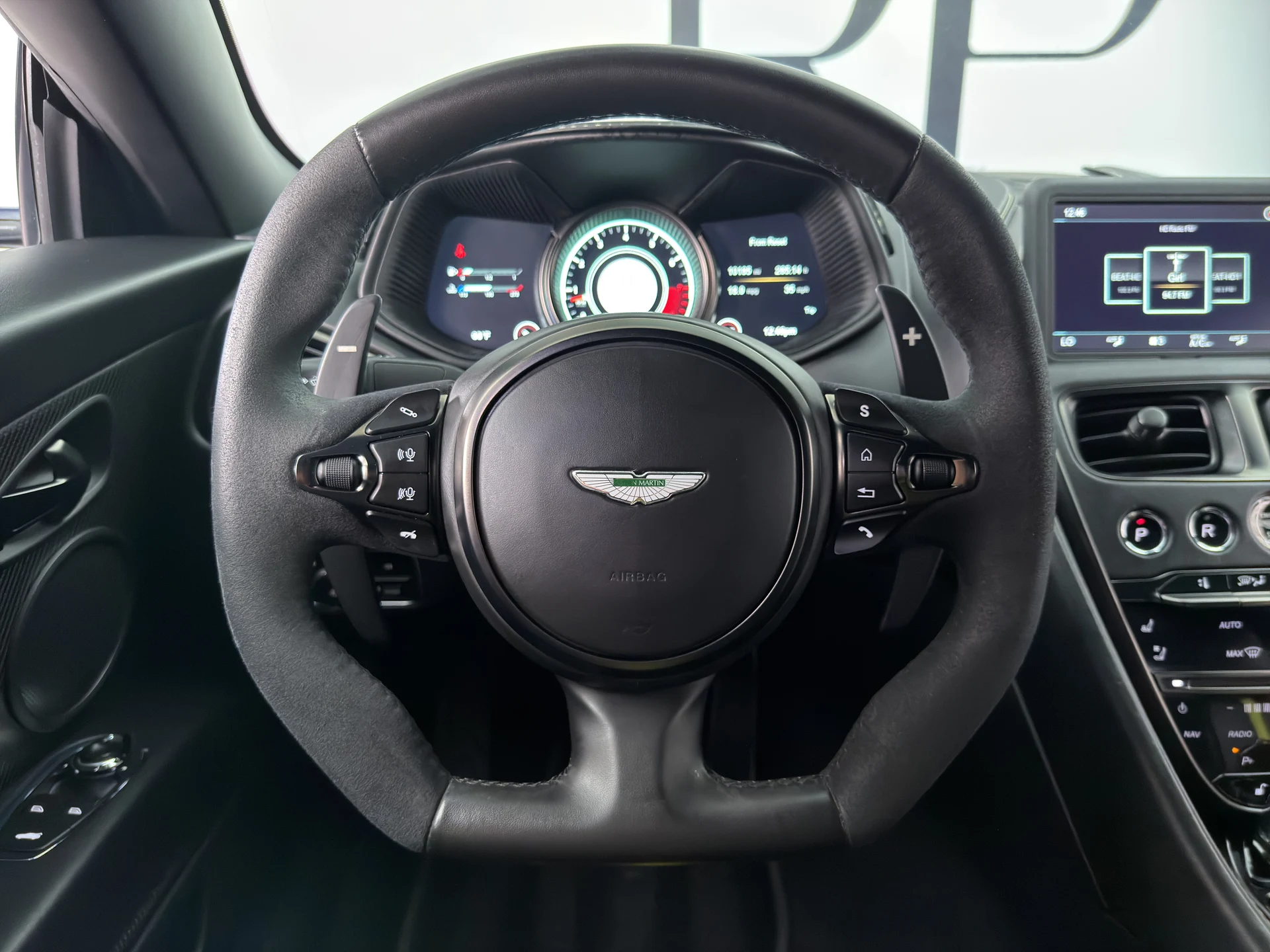 mph018_1933615464_RPA_3750_interior_006_7d04828a58
