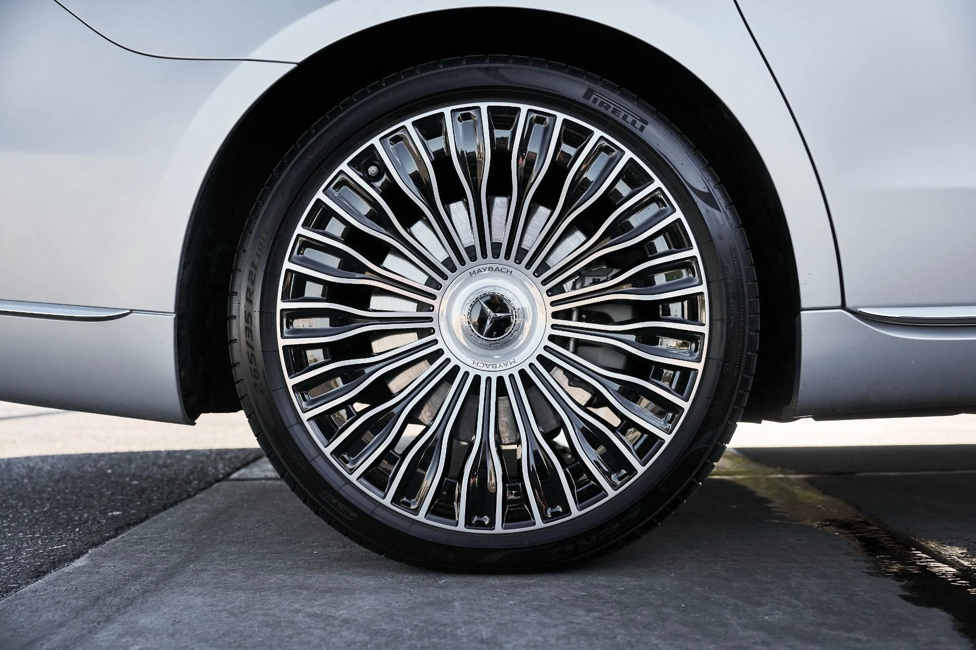 mph018_1934212742_Used_2024_Mercedes_Benz_S_Class_Maybach_S_680_1765936765_d62e42bec4