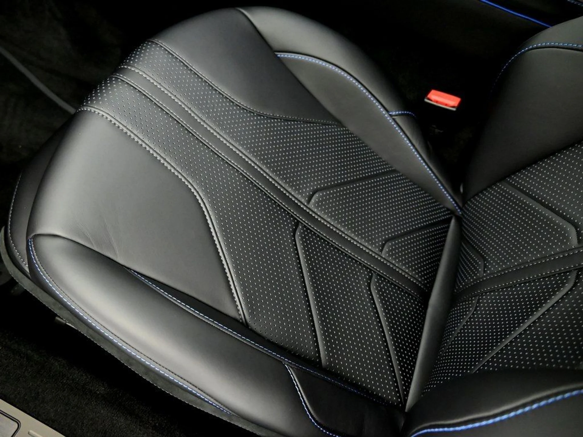 mph018_1937854170_48076306db430a3885bf19e06e97444b_a45374e0ea