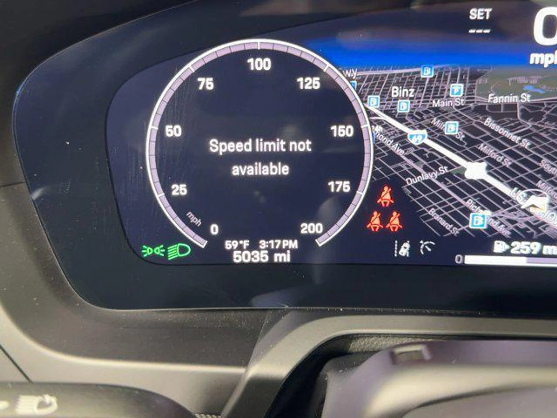 mph018_1941216075_dz_G1e_Wnv_q_G6dq_Pv_LSXLY_8o_Wj_W4_fe2e1cf9bc