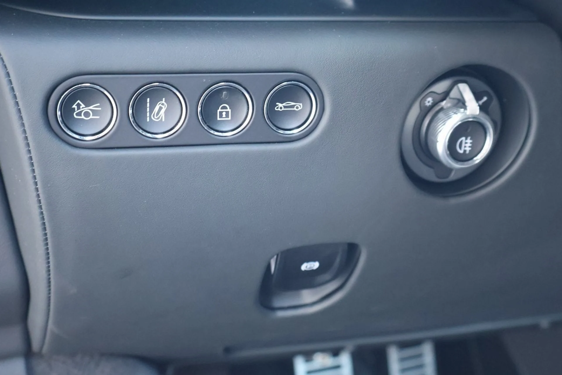 mph018_194665882_19_1fe05800ab