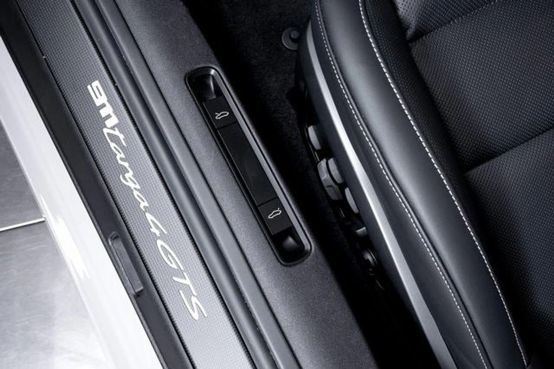 mph018_1947092463_d16beeed0d6aee6f60fb15b4f4836208x_005a30090e