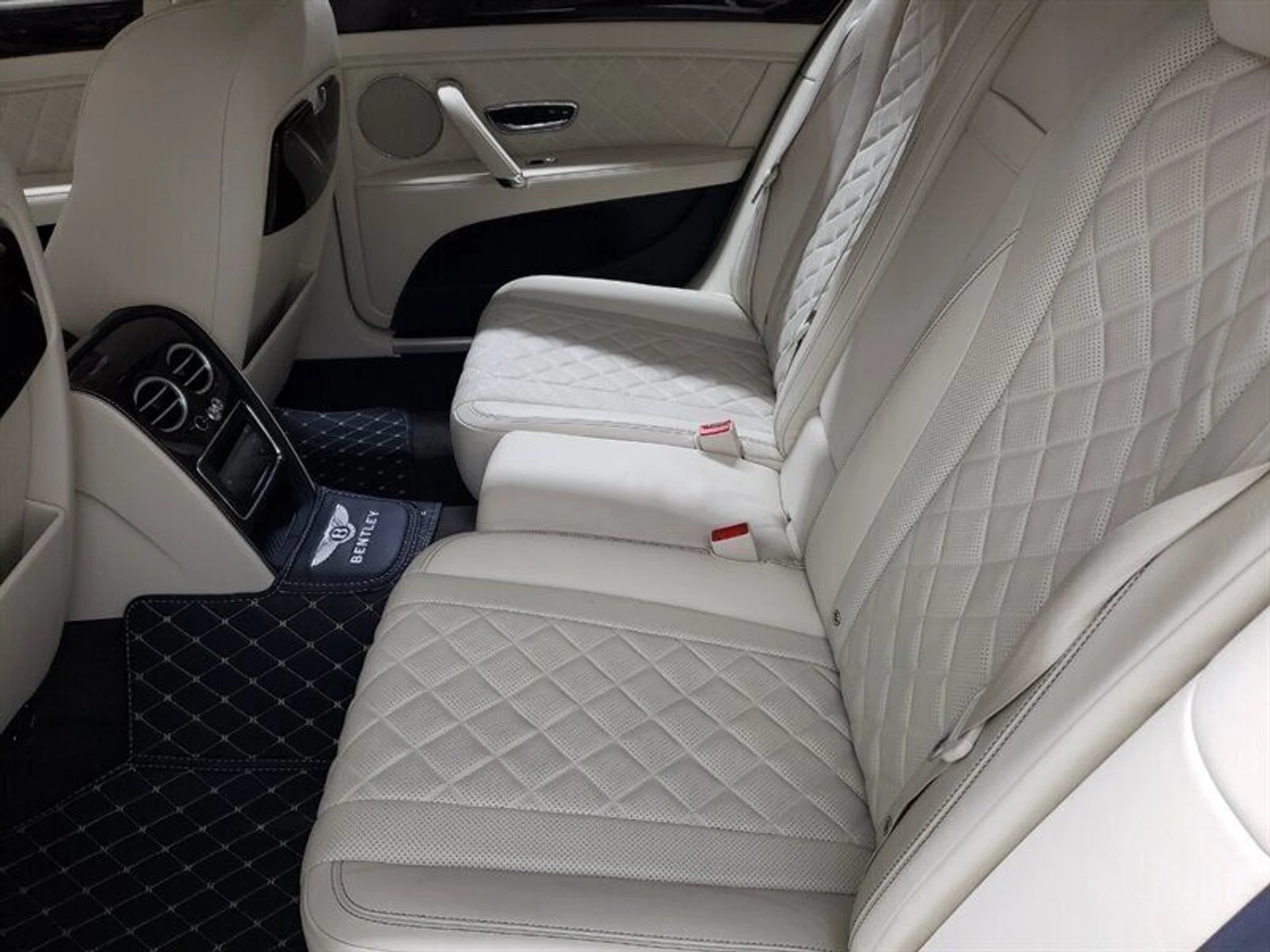 mph018_1955649617_bbe95b0cfc_800_13c930556f