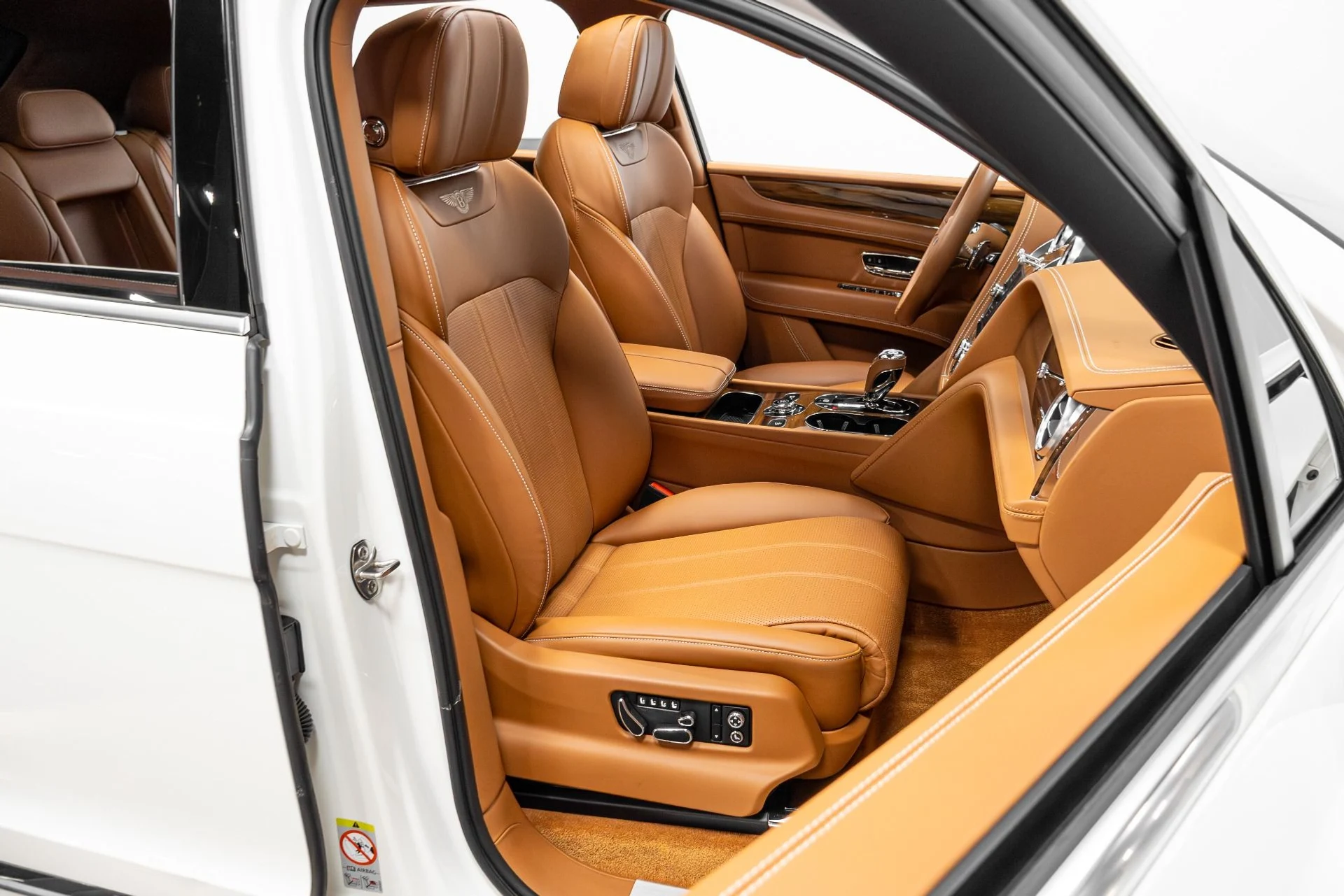 mph018_195708710_Used_2019_Bentley_Bentayga_V8_1771459975_034de7c5c6