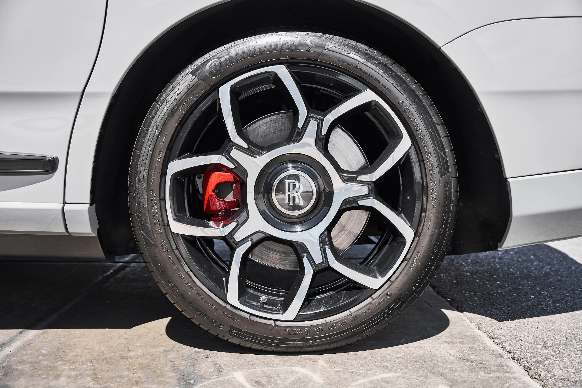 mph018_1965947012_Used_2024_Rolls_Royce_Cullinan_Black_Badge_1775870960_931c581f3f