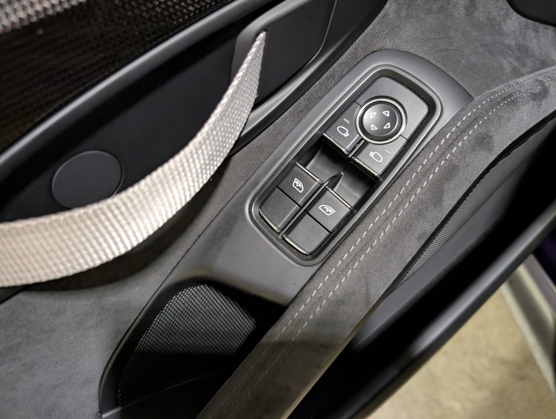 mph018_1969174063_4fe62b827ca6cd71289f6453b2a2486fx_9e0aa4656e