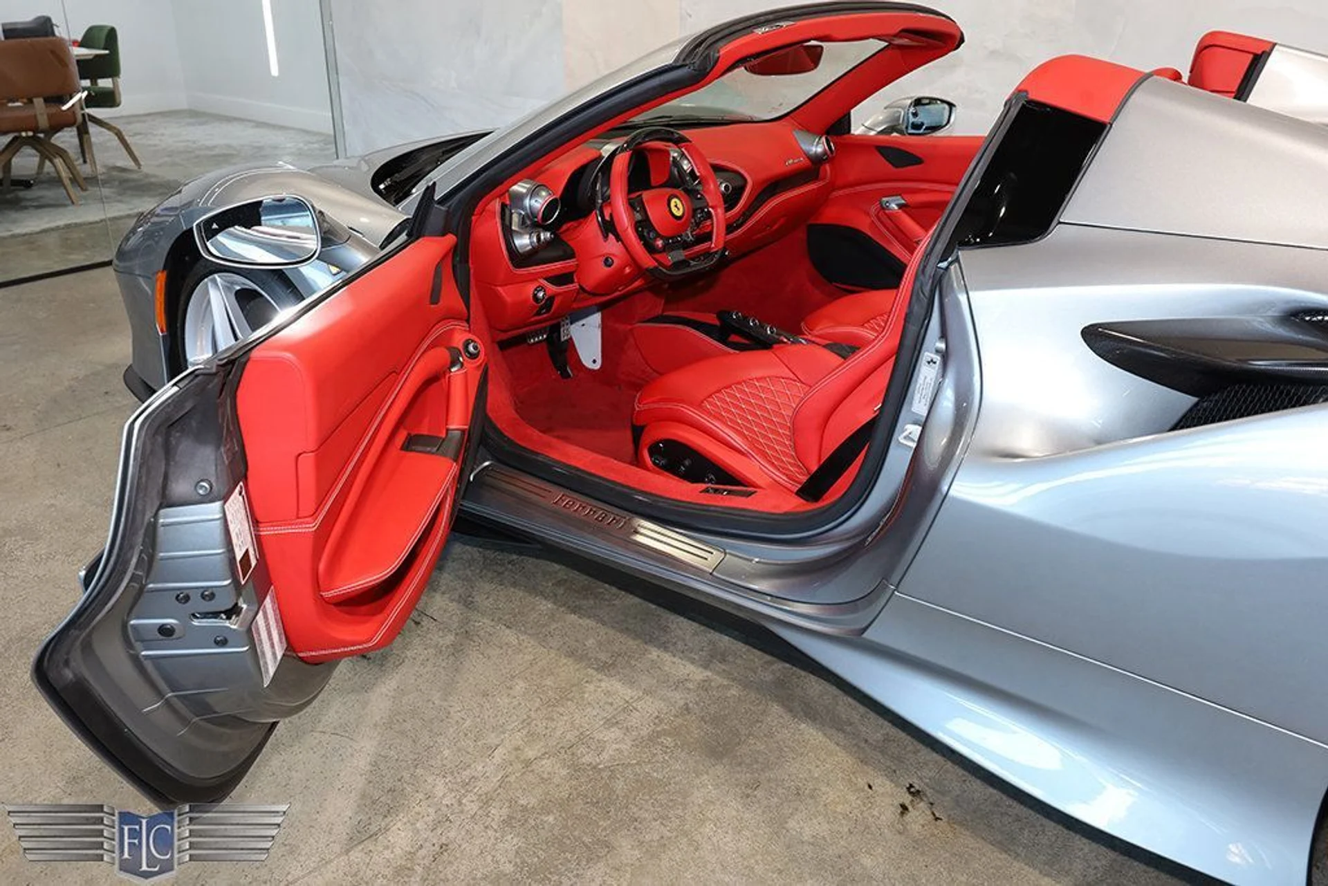 mph018_1969879132_used_2021_ferrari_f8_spider_convertible_9689_22996812_19_1024_dcaeaf4bb9