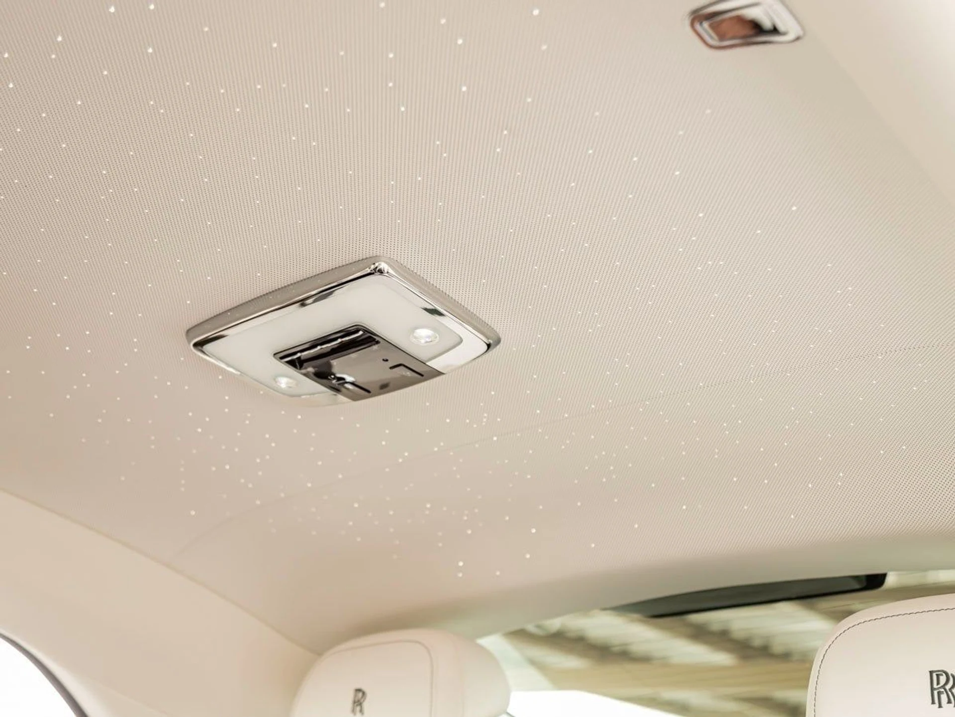 mph018_1975377002_19_e68dfdad81