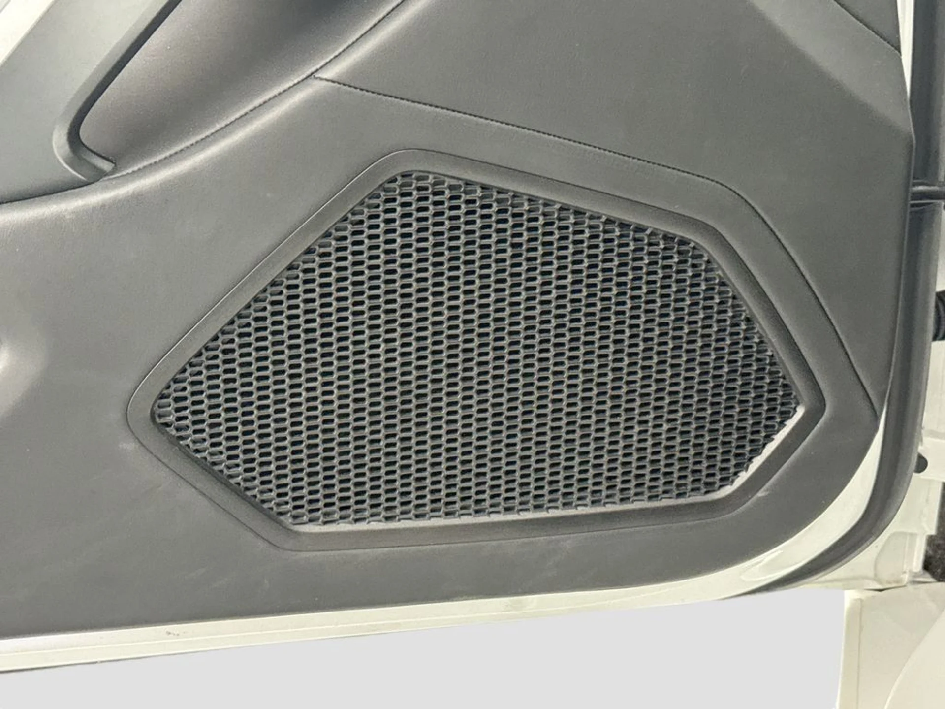 mph018_1975646360_fe30814dd212cc291d6157999d7fe19d_d631e4f139