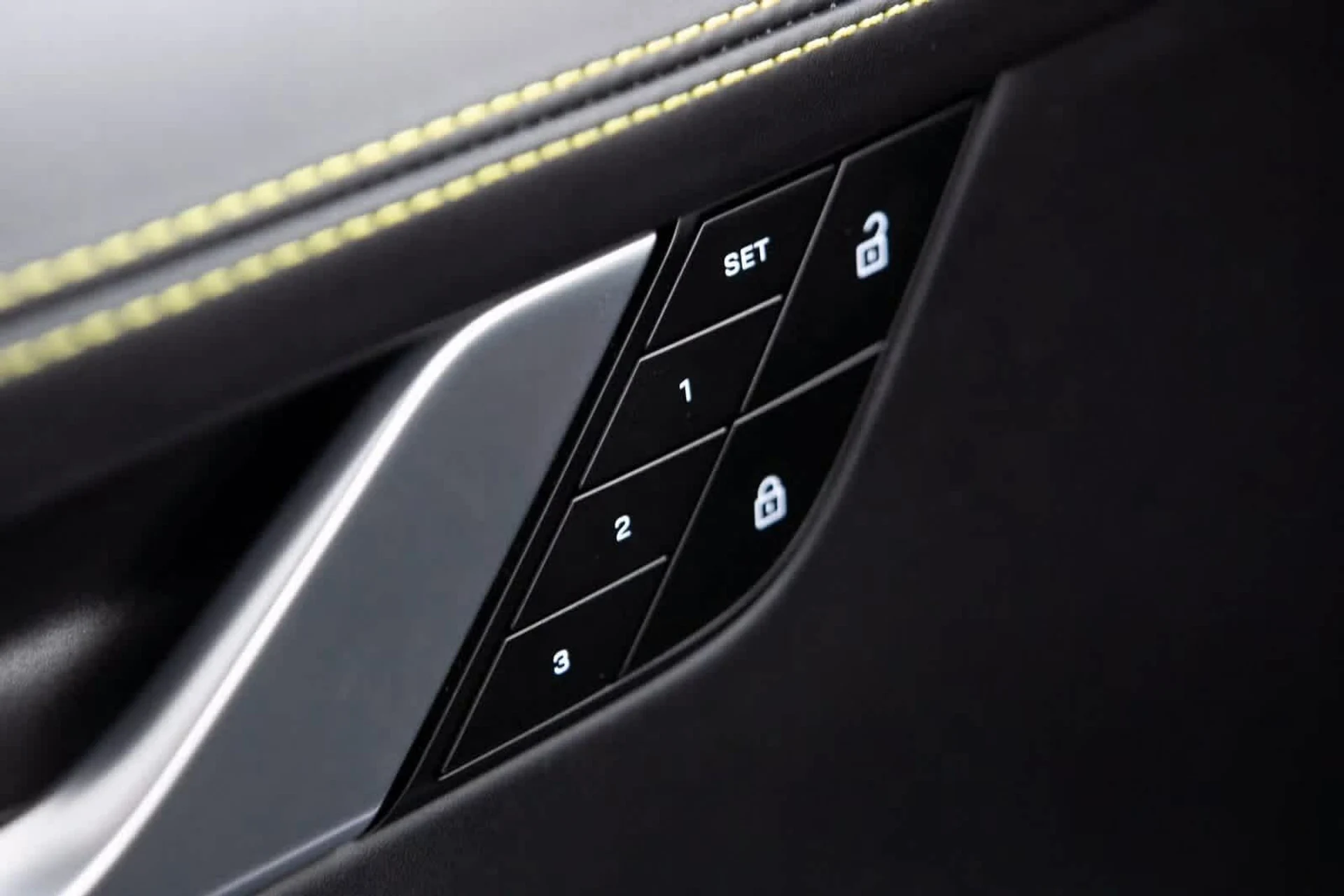 mph018_1978350074_1aa8af8c39d6862033db15c75e04b93dx_e358012319