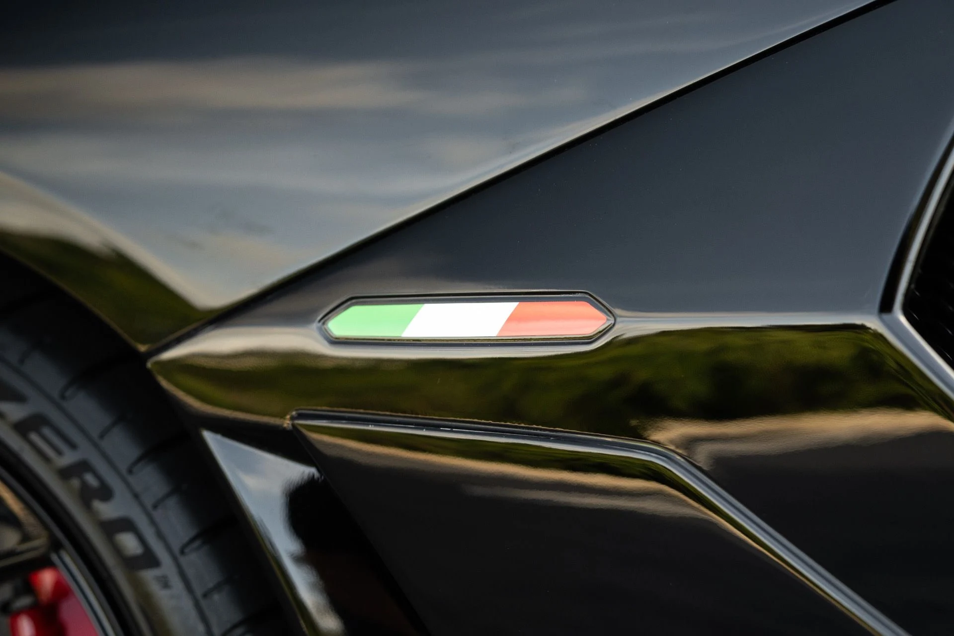 mph018_19787121_Used_2020_Lamborghini_Aventador_LP_770_4_SVJ_Roadster_1766609834_f087b923e6