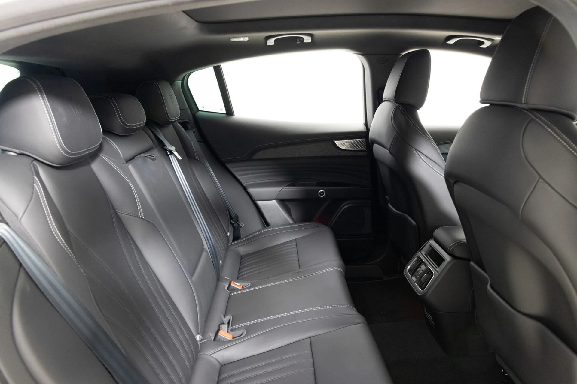 mph018_1980497982_ea29853e97d145588785db4aff9291e1_bd39f43b99