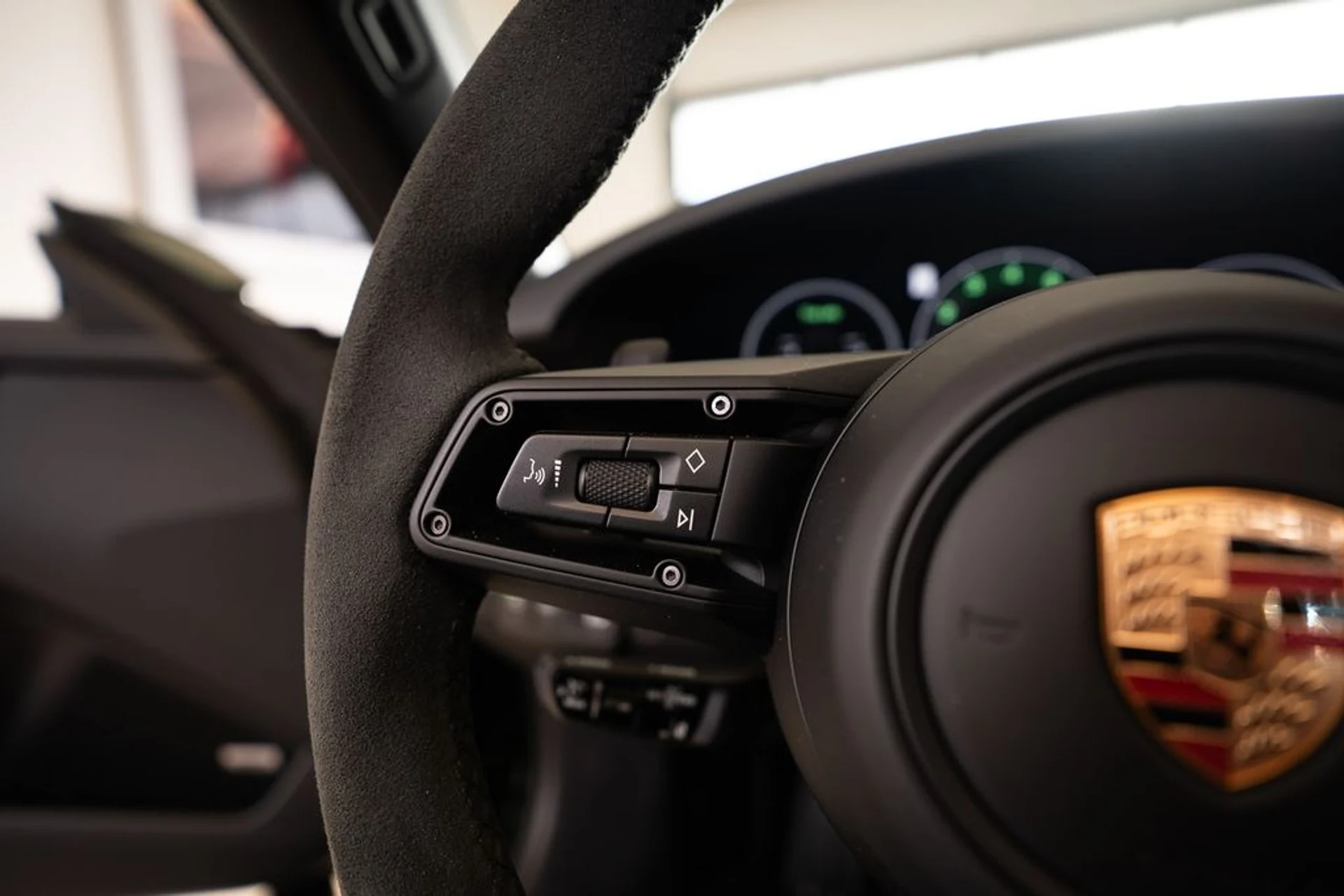 mph018_1981578001_25768a81_cc33_47f5_beee_44342ffd130a_a46271d693