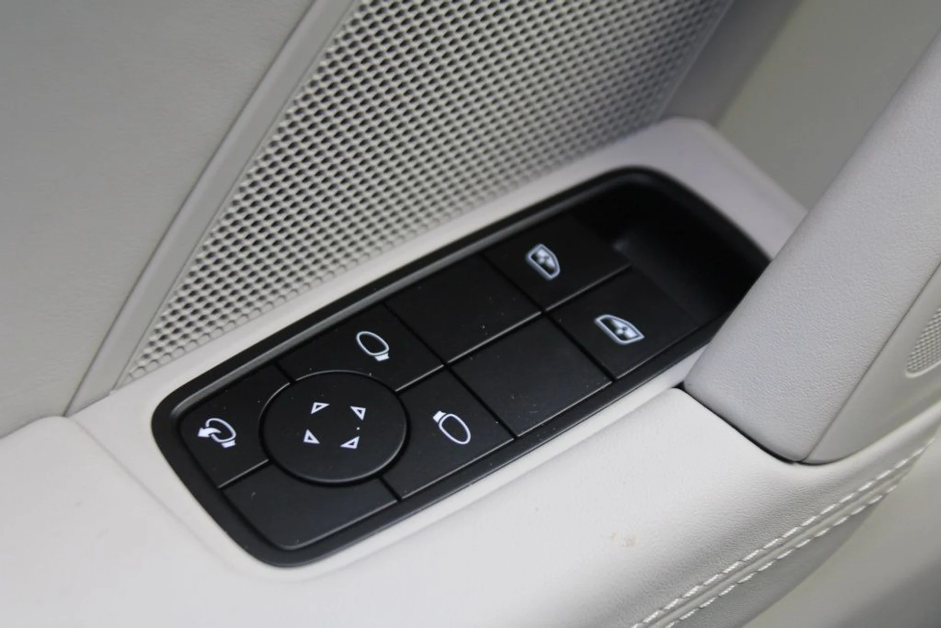 mph018_198224782_a285b87f51d37da990f1ed8552176958_71c0e7c159