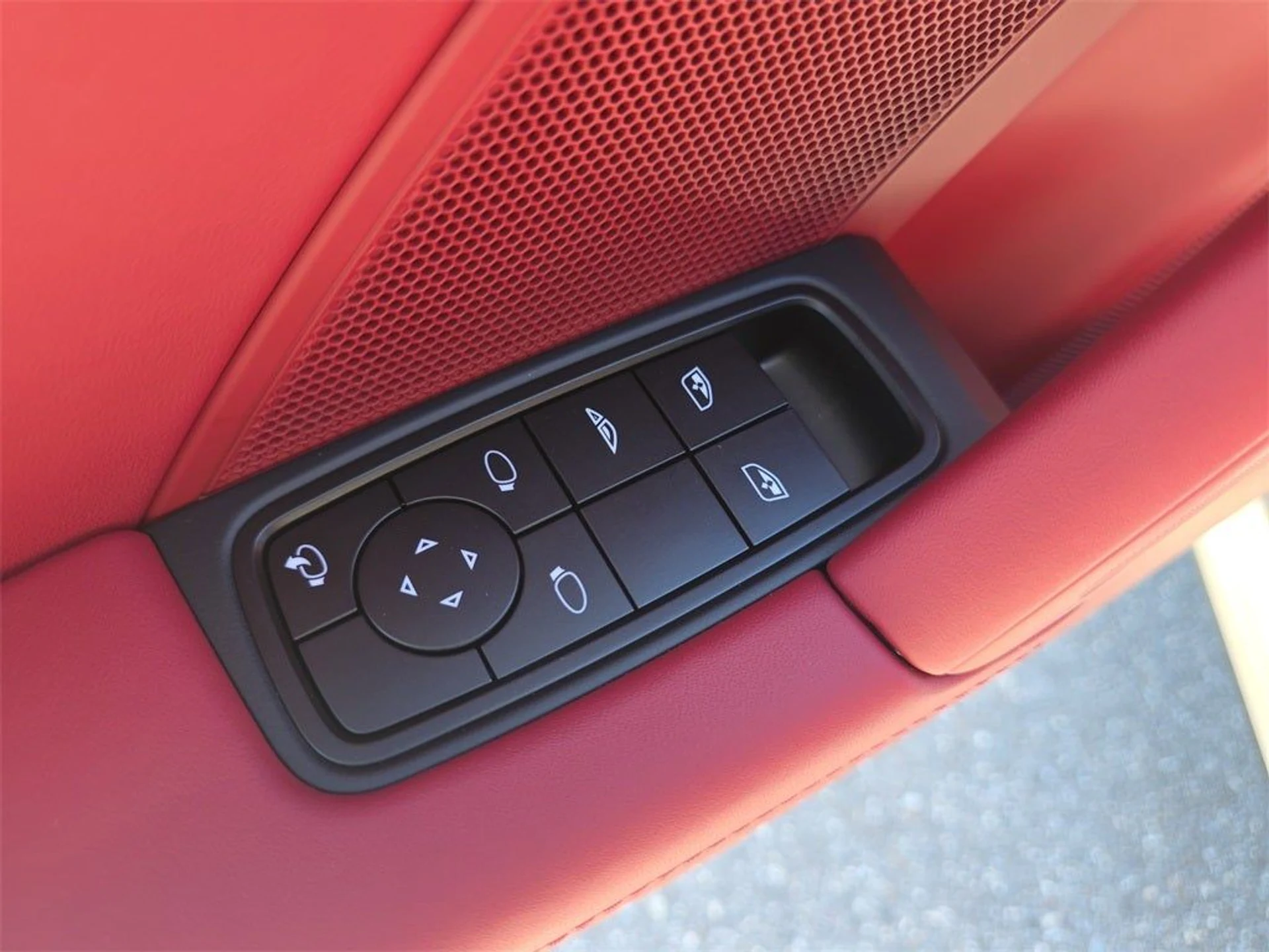 mph018_1982426146_19_724c14fcce