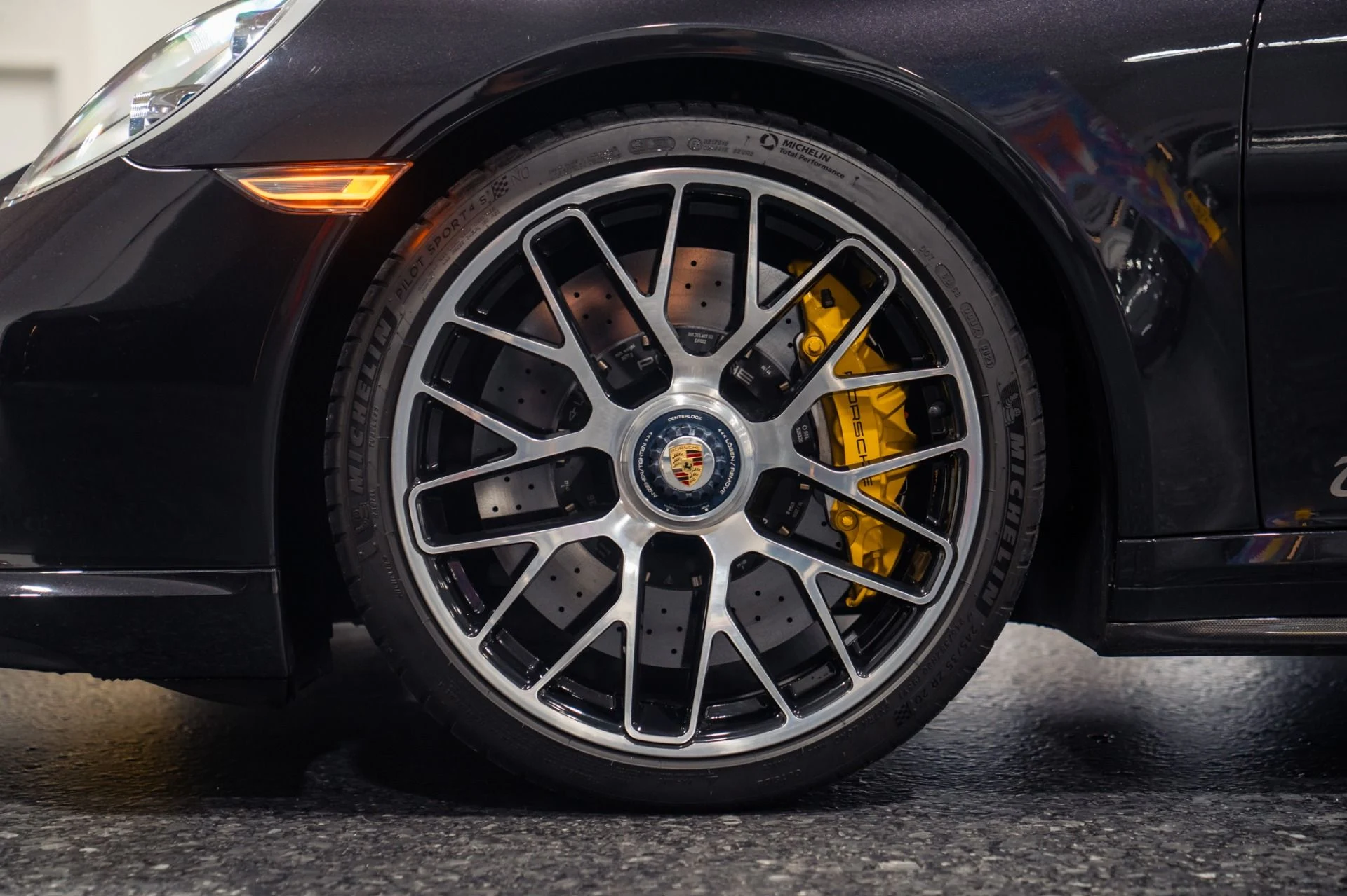 mph018_1988090009_Used_2014_Porsche_911_Turbo_S_Full_Carbon_Kit_1789225154_144125b040