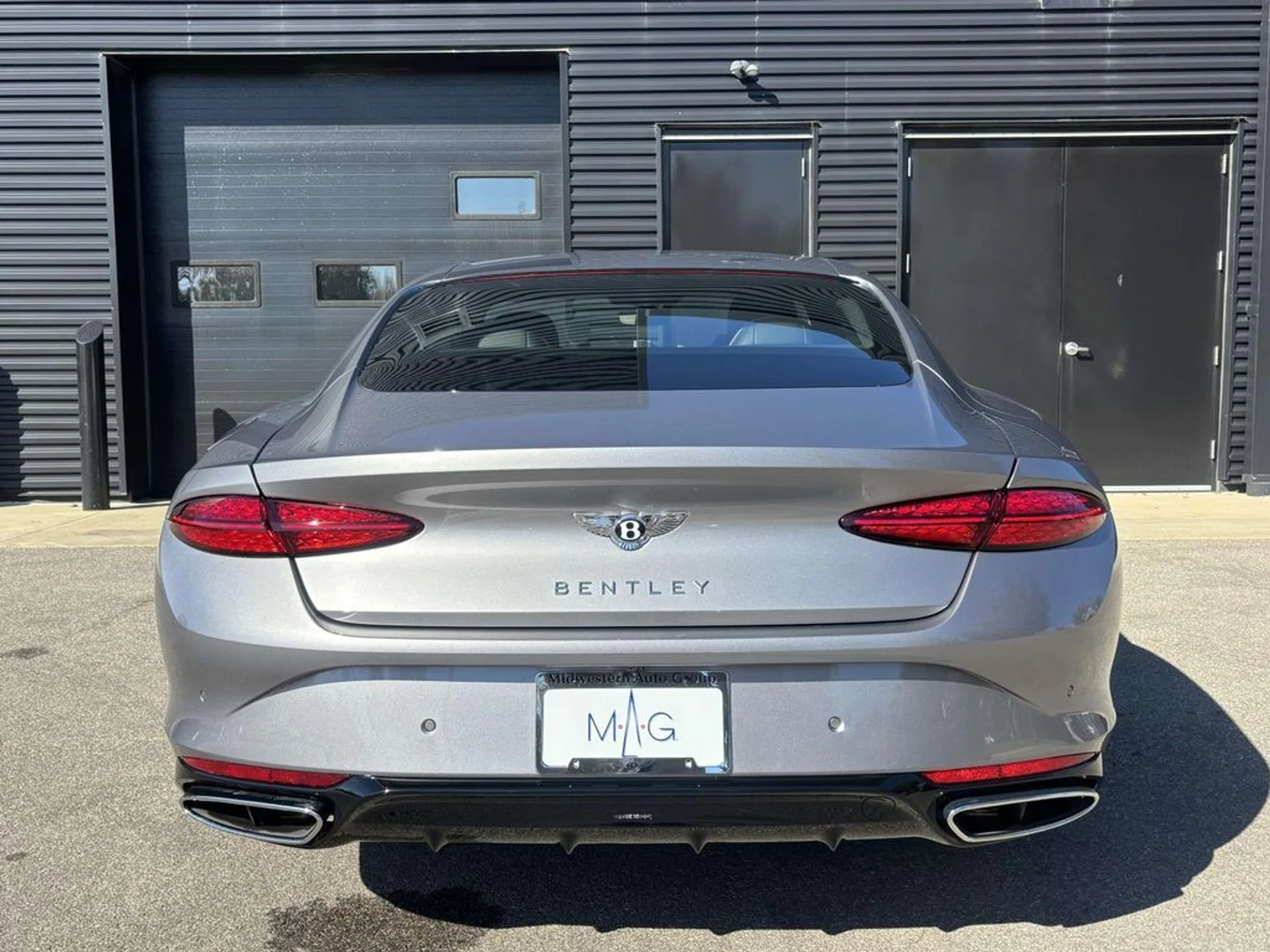 mph018_1991892135_3a7272b1d3255fe12e0b1d580b8ae3aax_cc2085a1f6