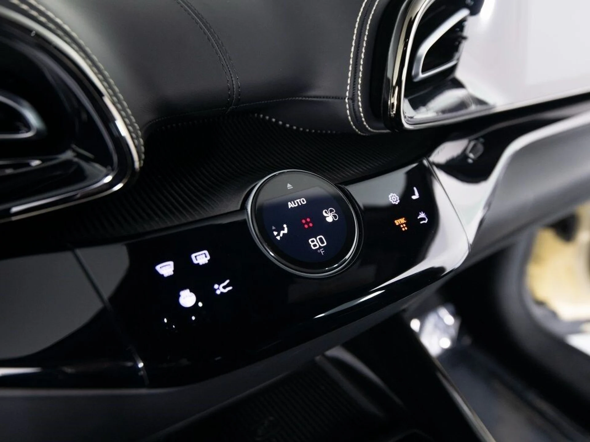 mph018_1992769130_0474bc2195bfb8839c0ef81fd6bb99d5x_96d51d8423