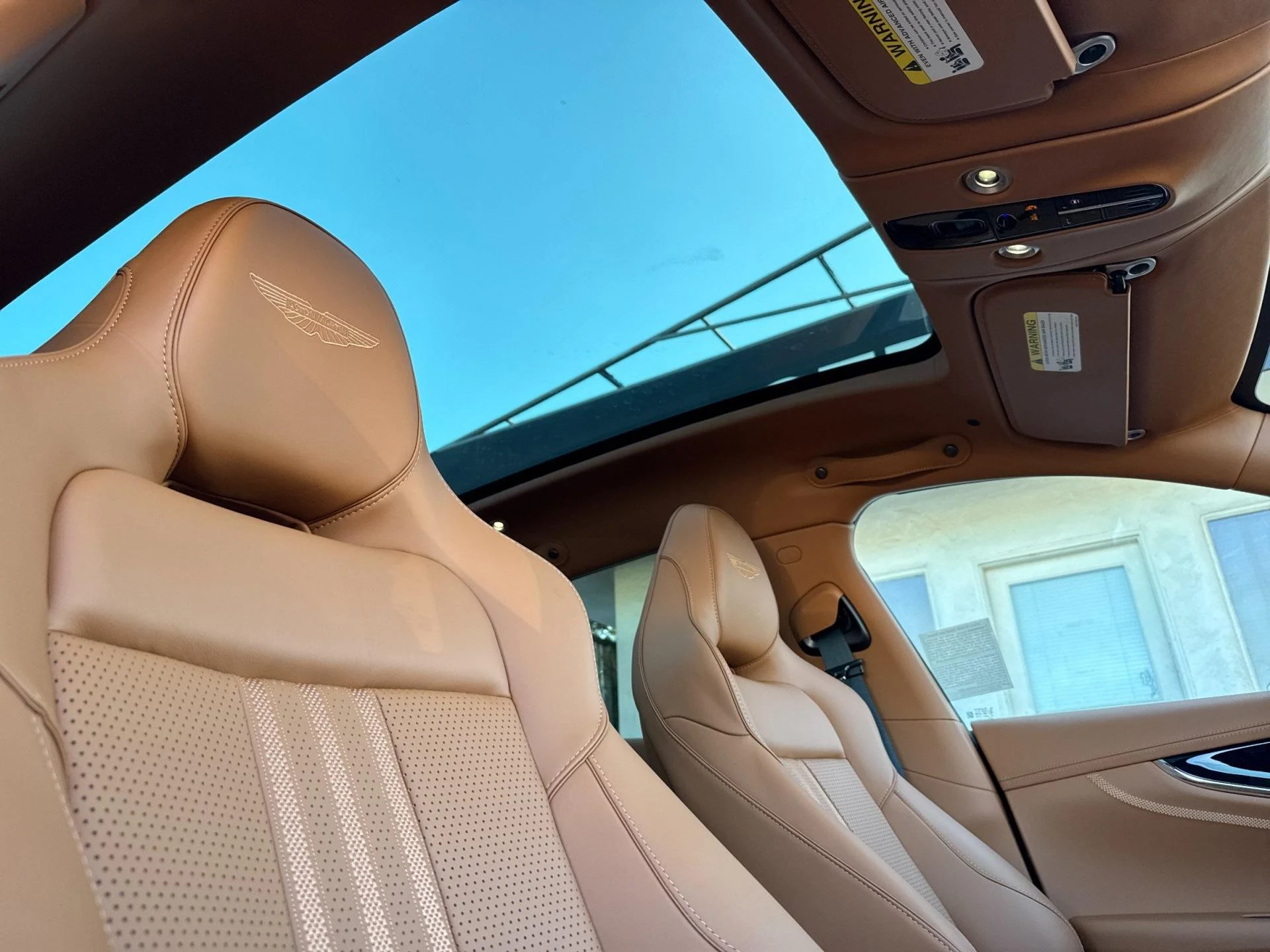 mph018_1992890331_New_2026_Aston_Martin_DBX_707_1768403580_ed08ec2975