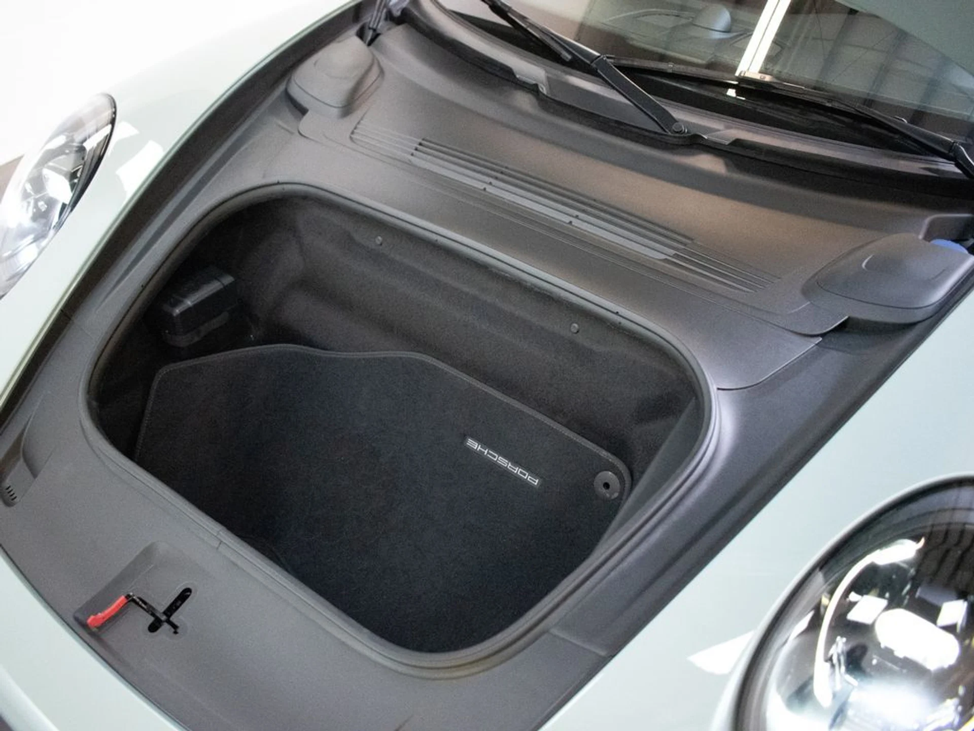 mph018_2002013491_bd95b43282df42c4cc97a44cec264157x_b3da6f5552