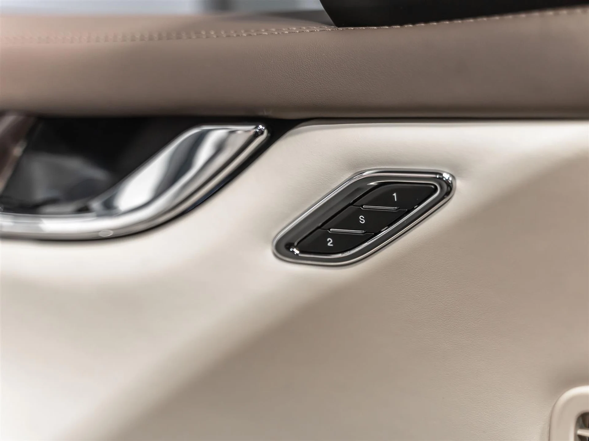 mph018_200269162_611a940b_10c4_436e_a299_36adb3d2ca1f_57f6d90099