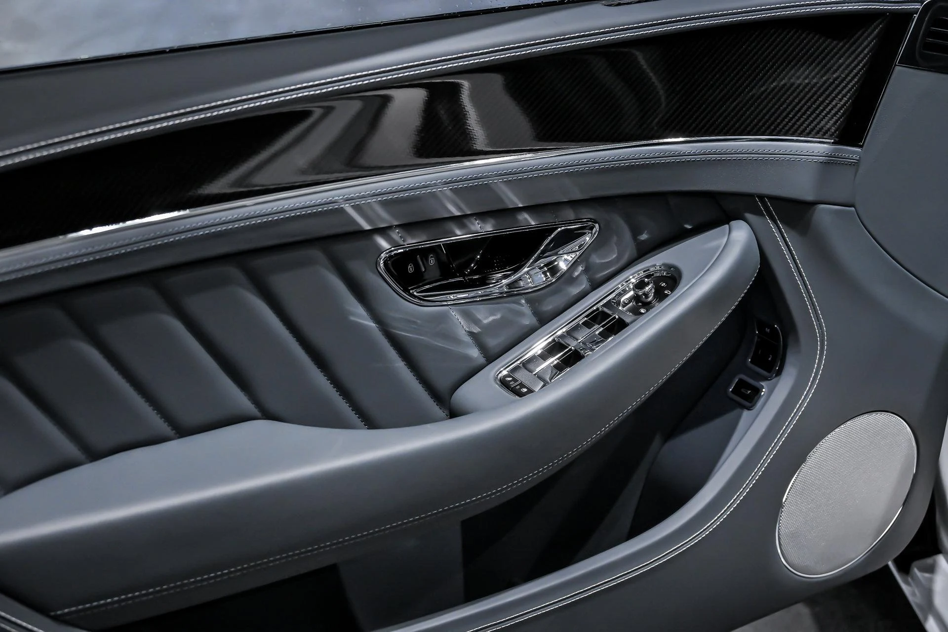 mph018_2004551074_Used_2024_Bentley_Continental_GT_V8_Coupe_1766137563_aa3431c9f2