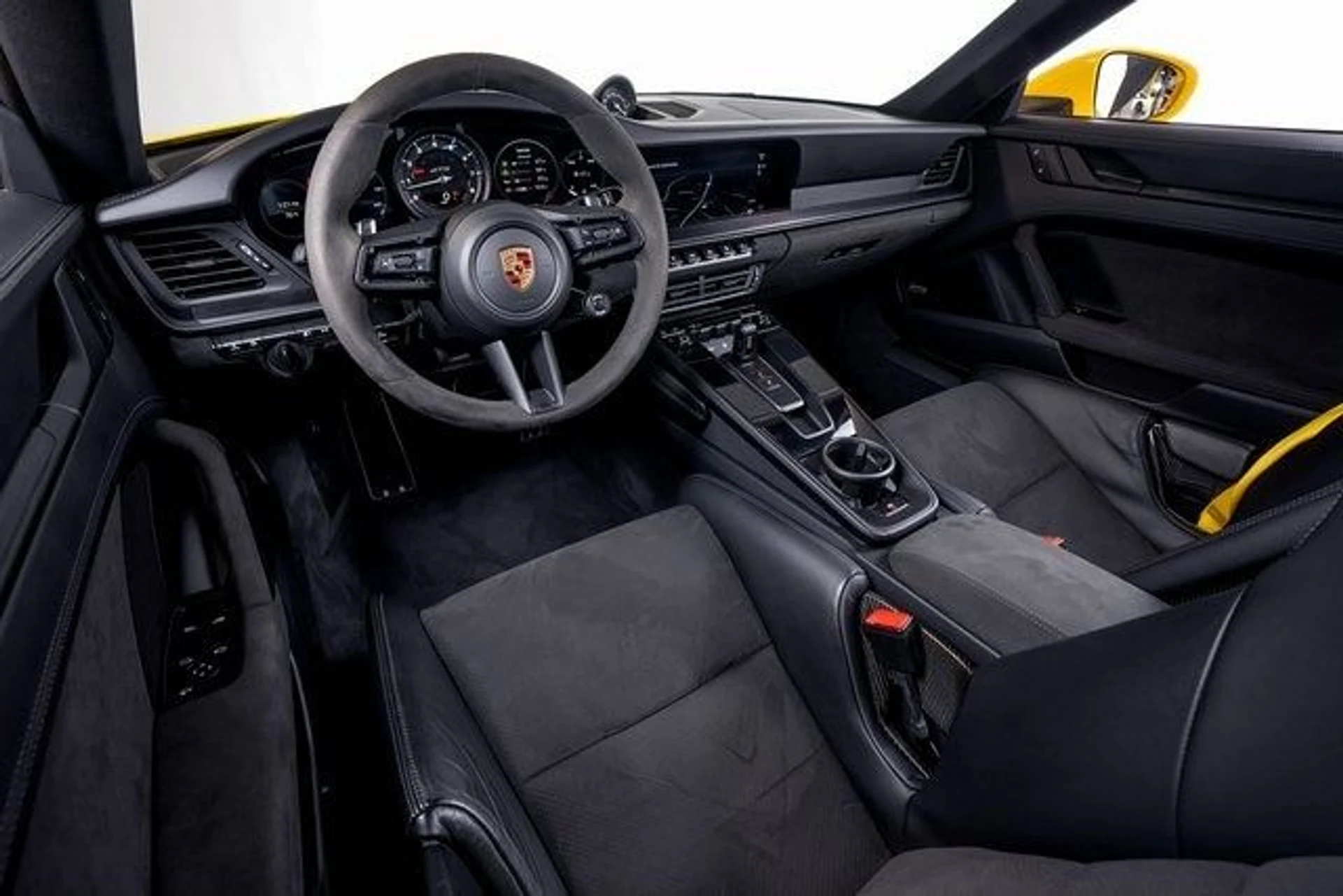 mph018_2005821664_4f8a5fe527f20bfa852c7a6f4c5b46d1x_b96e0574af