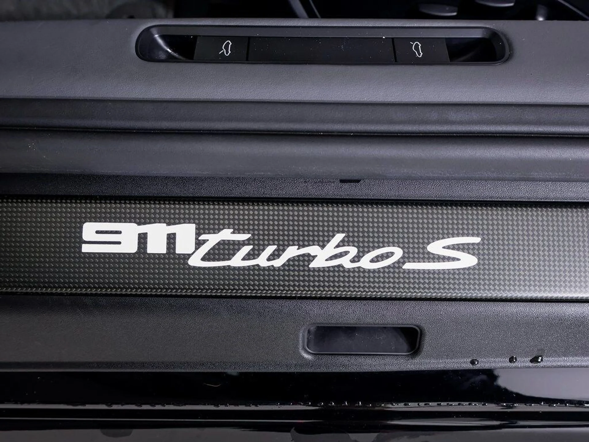 mph018_2009658704_a372150e4123080a6cf424bd26a8cafax_53980665df