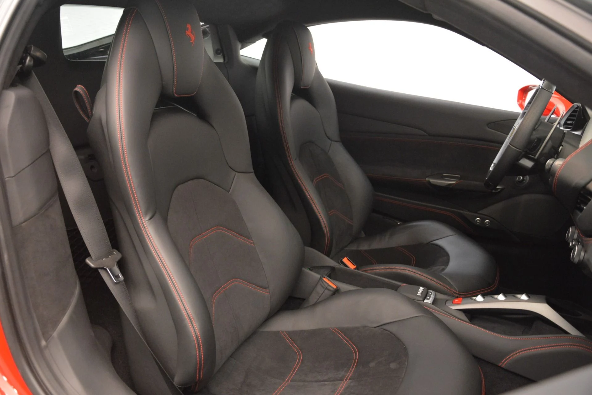 mph018_2015026906_Used_2018_Ferrari_488_GTB_1784751136_e475b0f394