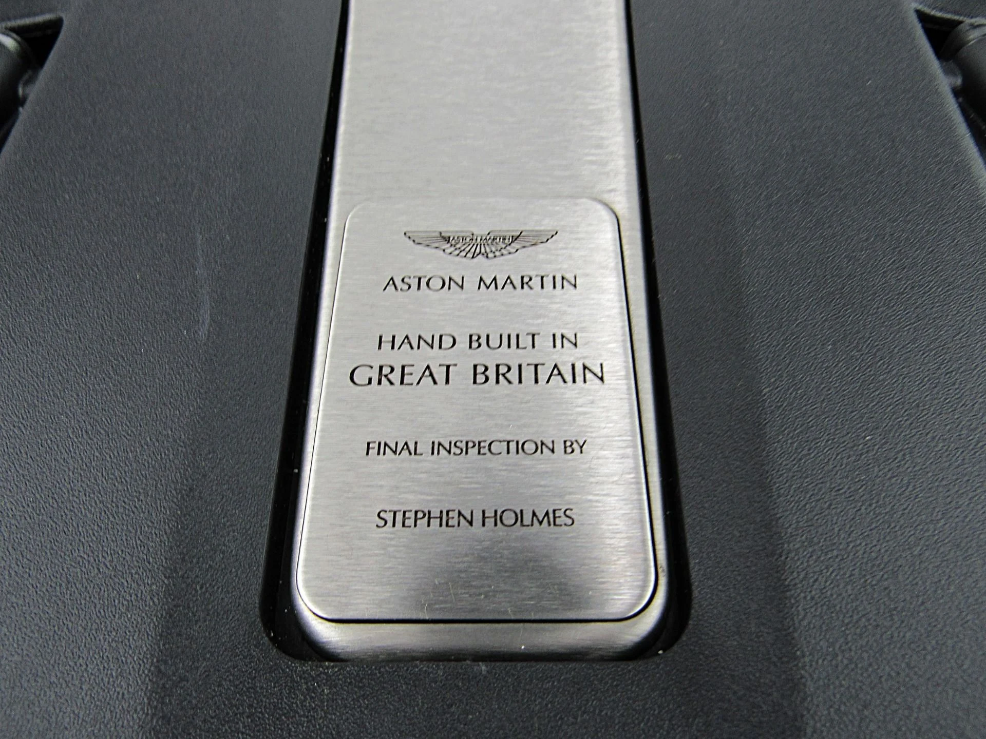 mph018_2017998828_Used_2023_Aston_Martin_DBX_f7ac74aee3