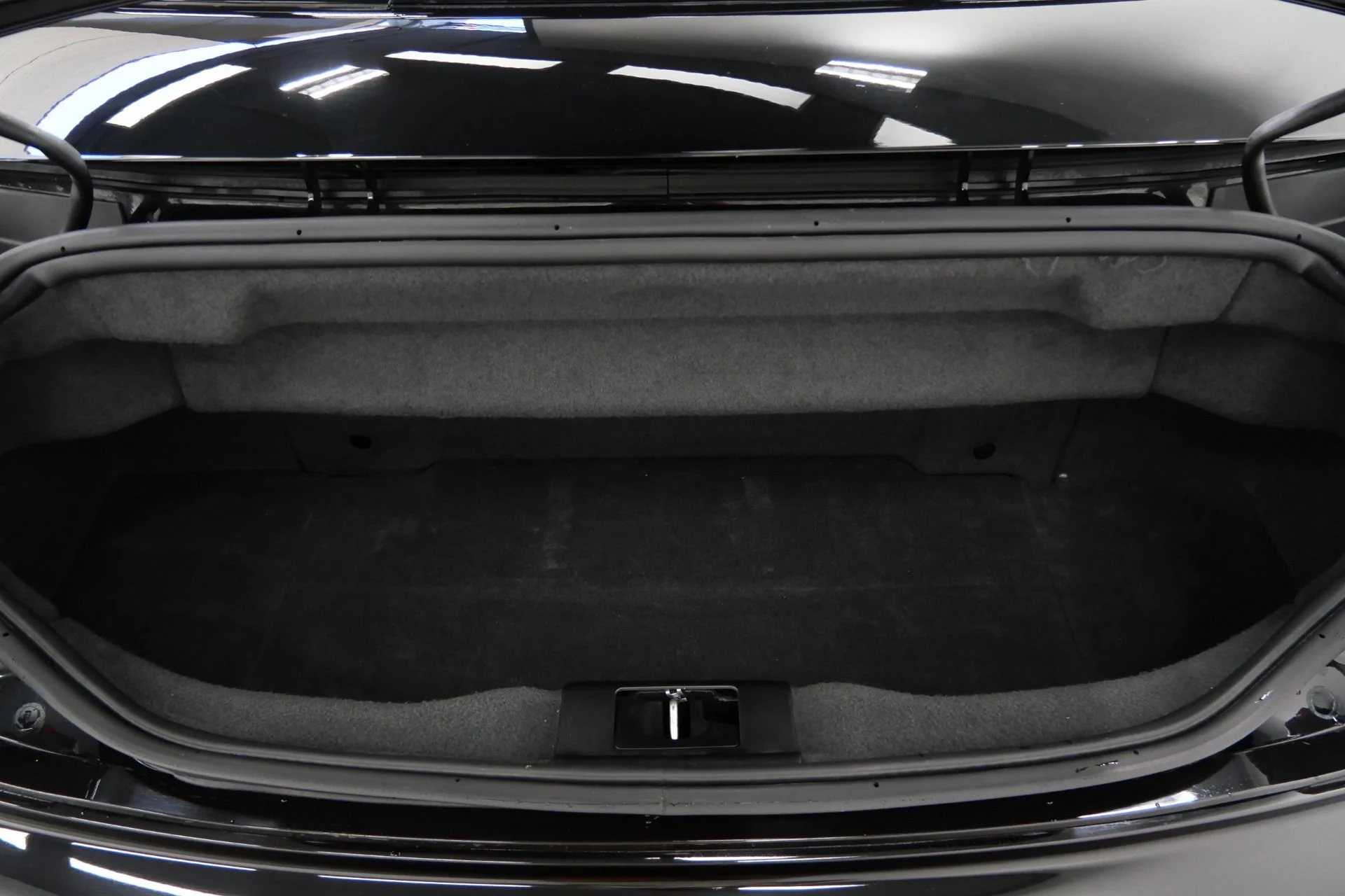 mph018_2020539008_Used_2013_Maserati_Gran_Turismo_Convertible_MC_Carbon_Fiber_Interior_Trim_Great_Sound_1773764089_87ec478838