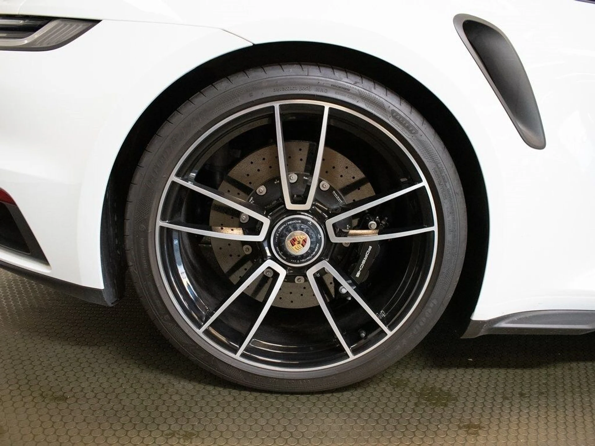 mph018_2023601840_c9df7b708754d1d751654353e3f7457bx_29609de2b0