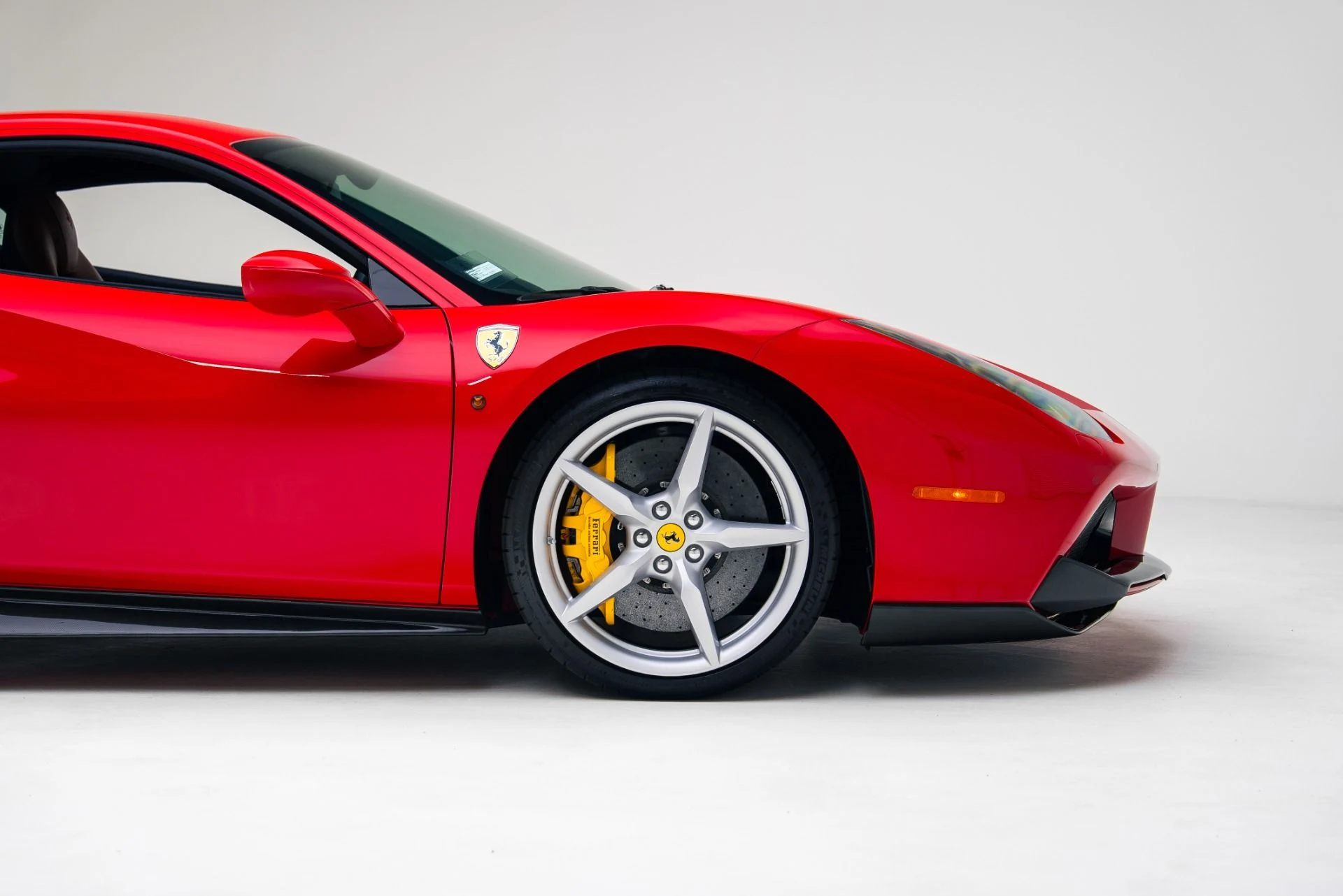 mph018_2028913350_Used_2018_Ferrari_488_GTB_1767046260_c400723ac8