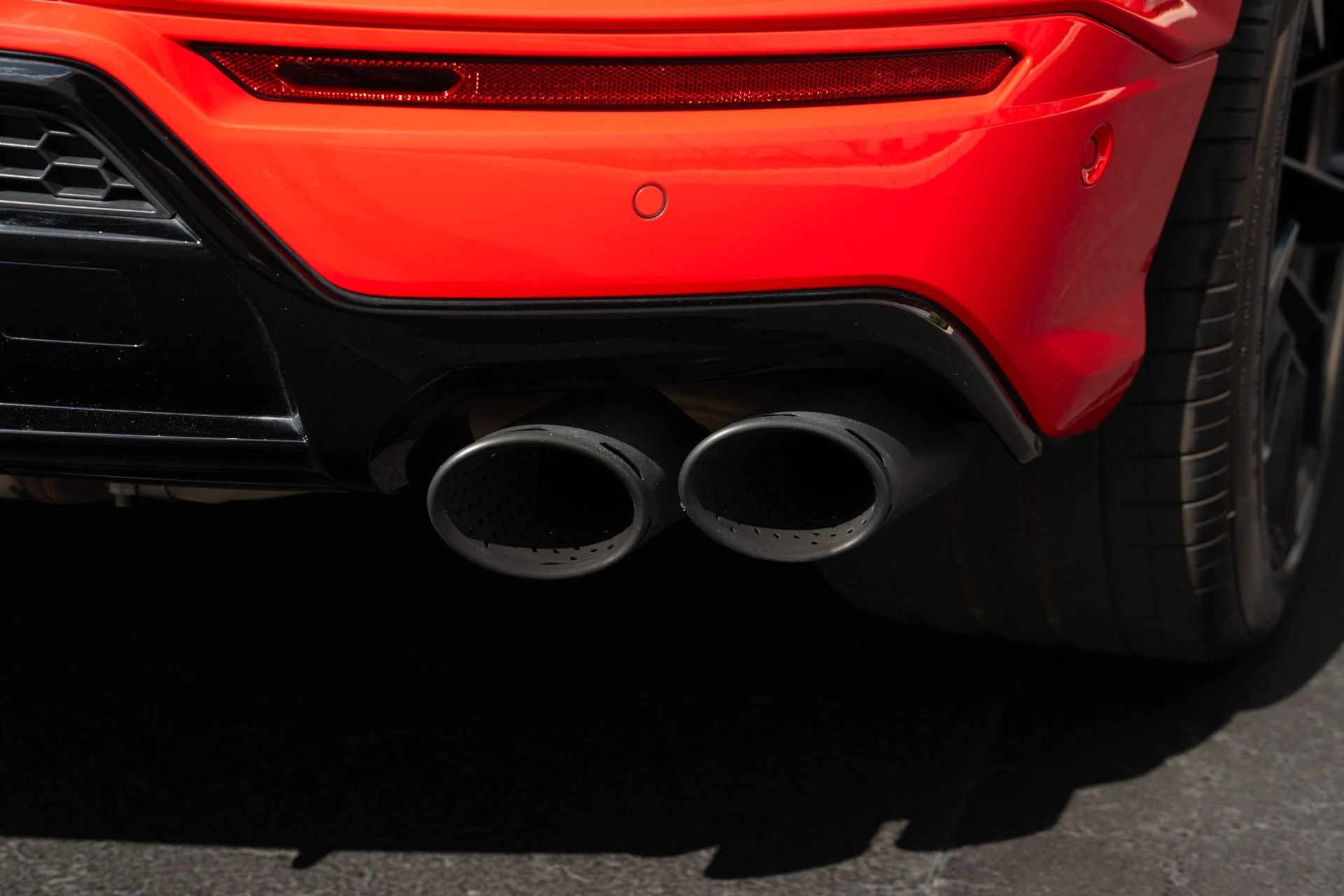 mph018_2029392591_Used_2023_Lamborghini_Urus_S_1771018679_2cef542ecf