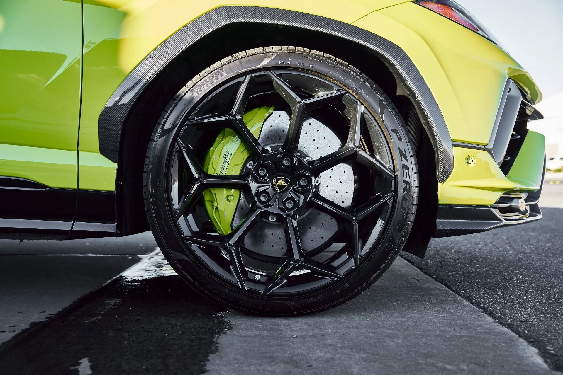 mph018_2030021343_Used_2024_Lamborghini_Urus_Performante_1771724617_99fb4c4705