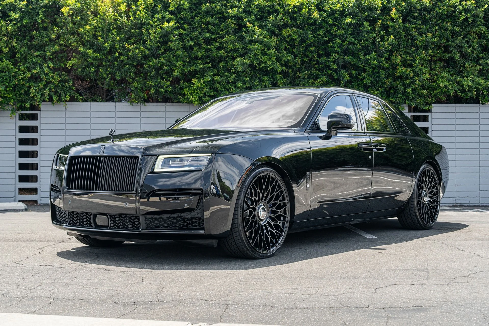 mph018_2034883741_Used_2022_Rolls_Royce_Ghost_1753158281_3e0965f49a