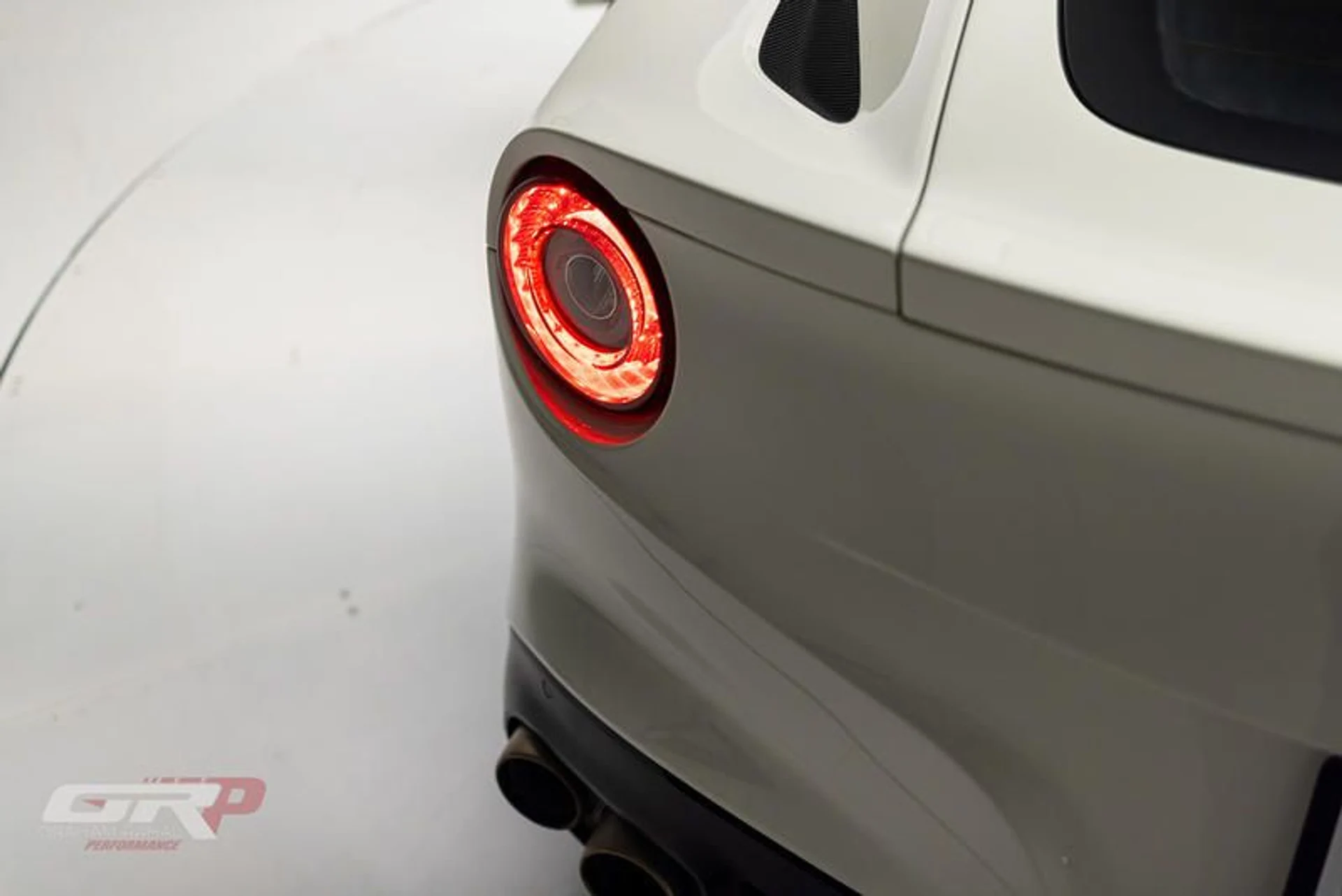 mph018_2036040810_E23_E04_C7_6_CB_2_4_DAF_835_A_A68966_A43_B8_F_49a1d83175