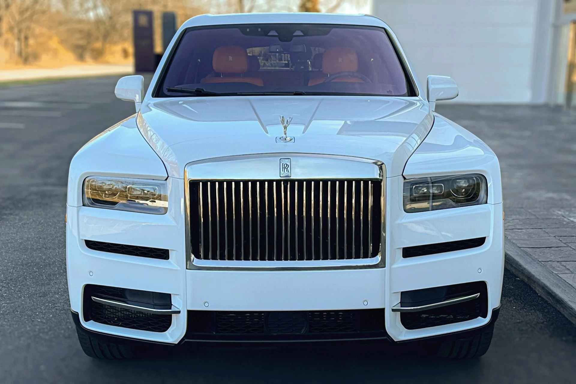 mph018_2037321874_Used_2024_Rolls_Royce_Cullinan_1764747349_53dd4beeae