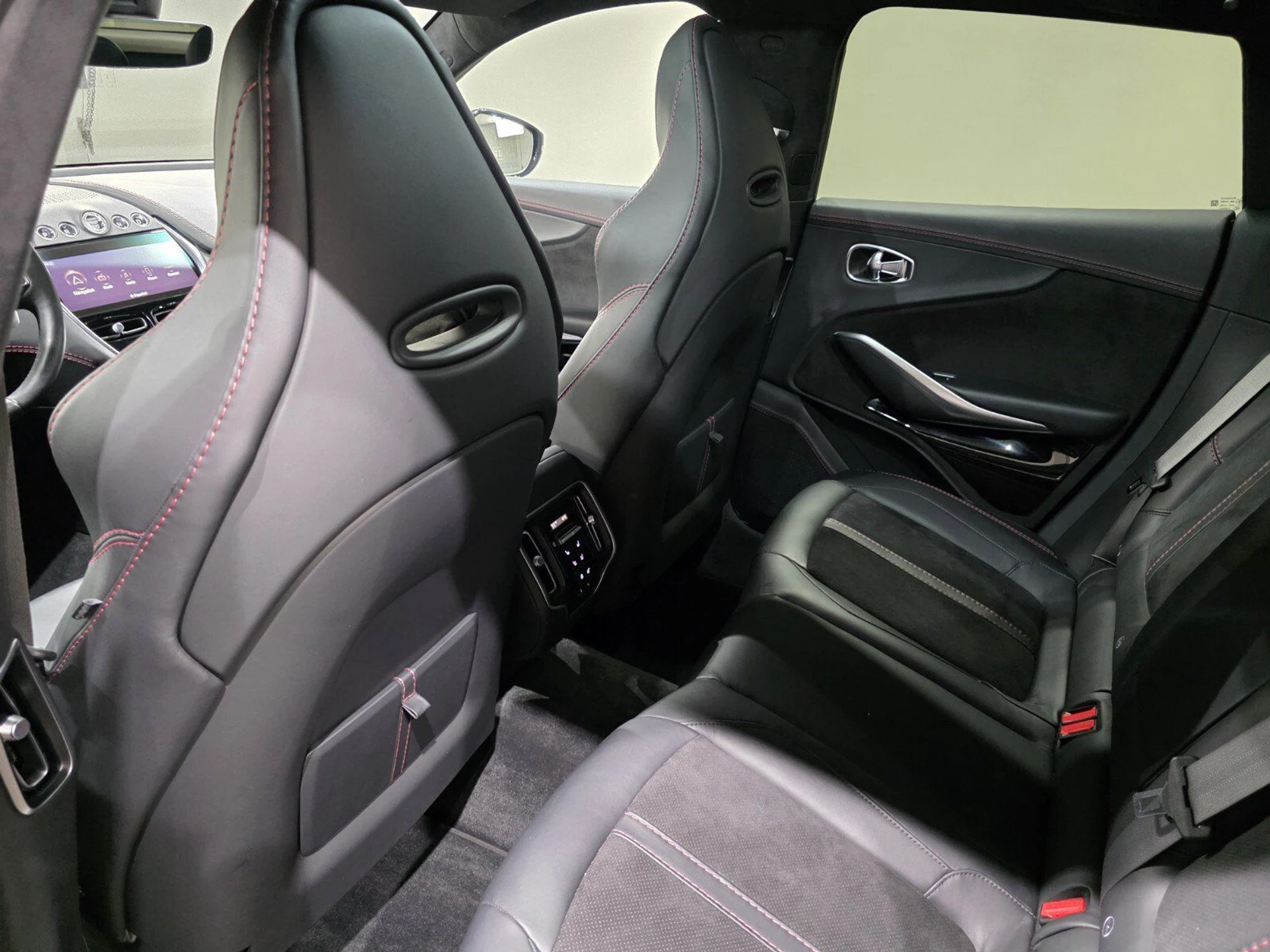 mph018_2038361432_eb3897bbe8acf5a39190c5f90351f5e8_5d5bc28c01