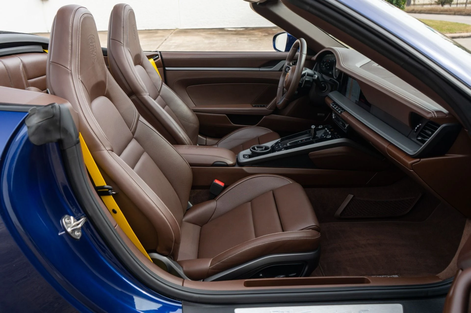 mph018_2039133567_Used_2021_Porsche_911_Carrera_S_1769812608_6500c3b34f