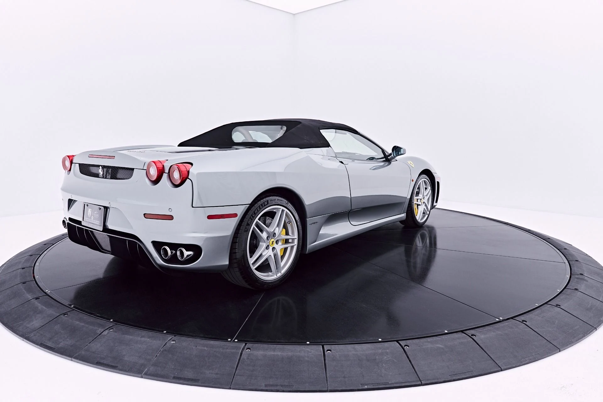mph018_2041750296_Used_2009_Ferrari_F430_Spider_1782842819_7757f96be1