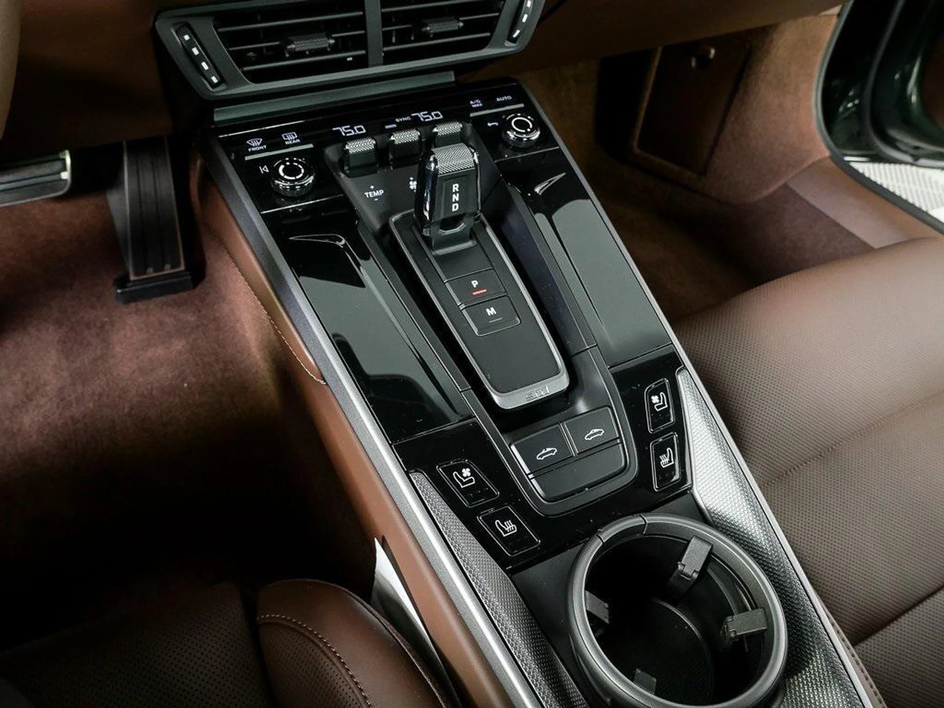 mph018_204241524_D1d_Qomlk_UL_Bx4_Sghx3_Ce1_L_Zkz_JM_a73ff7096f