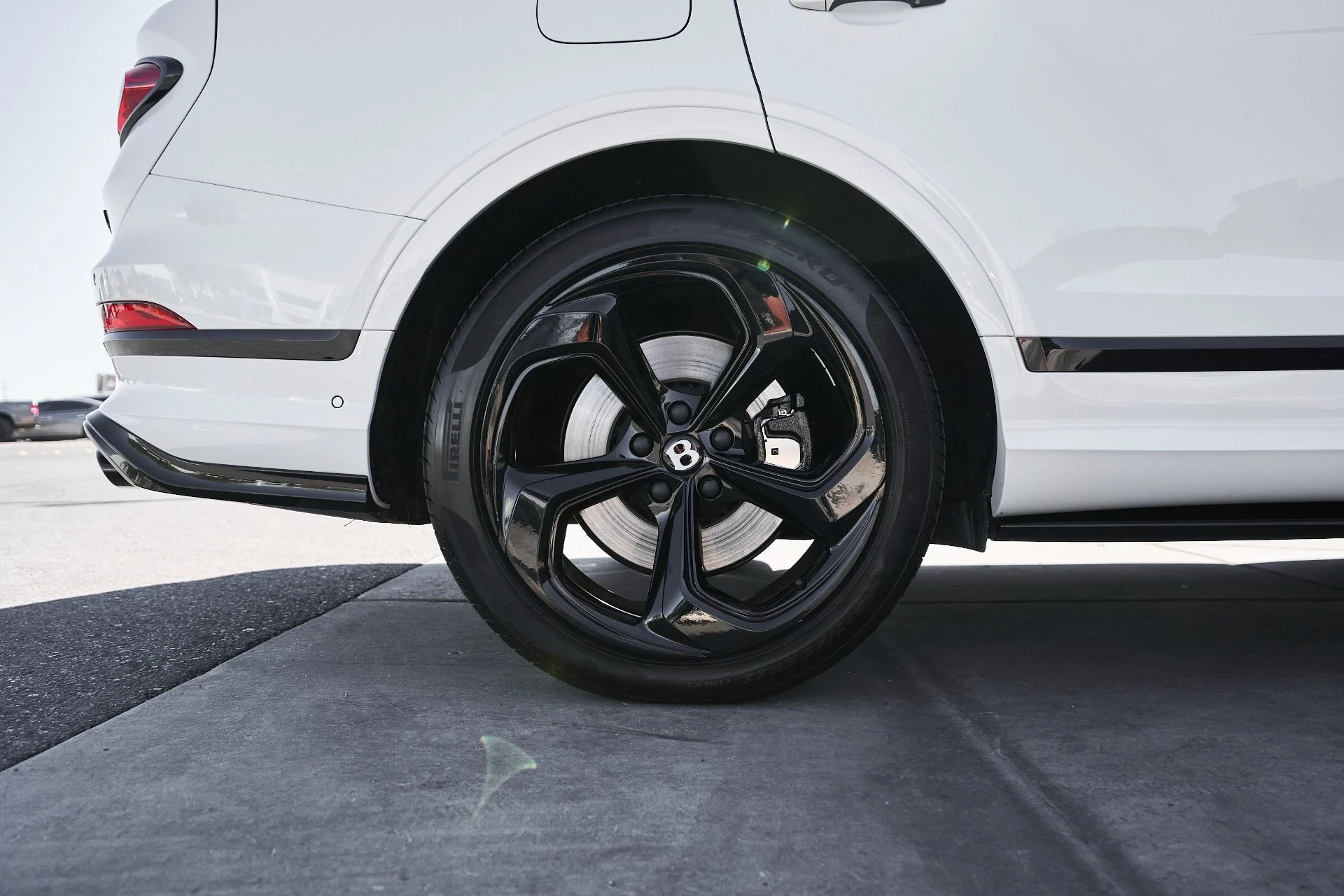 mph018_2043438441_Used_2024_Bentley_Bentayga_Hybrid_S_1759985924_1c33029089